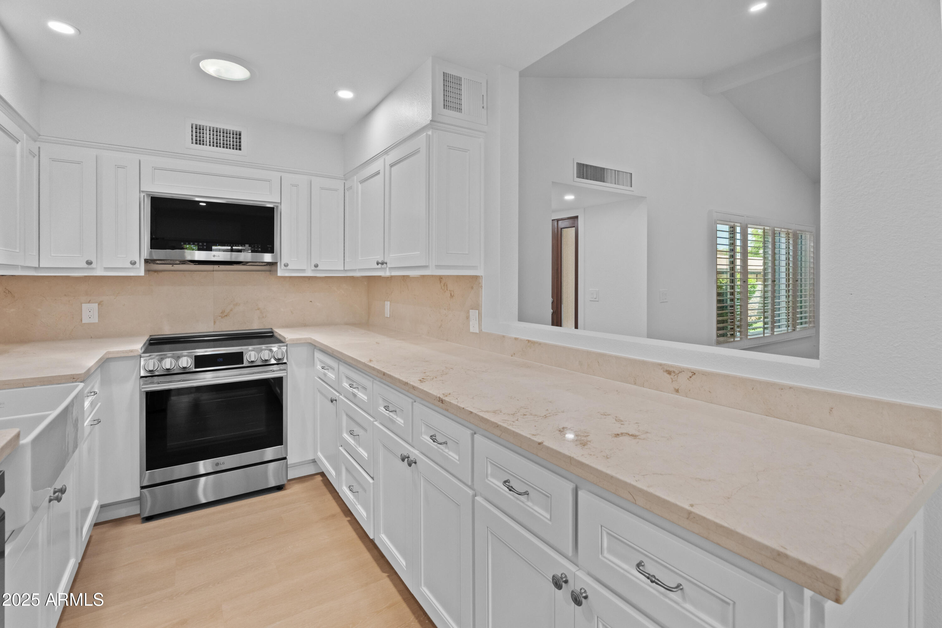 4800 N 68TH Street, 292