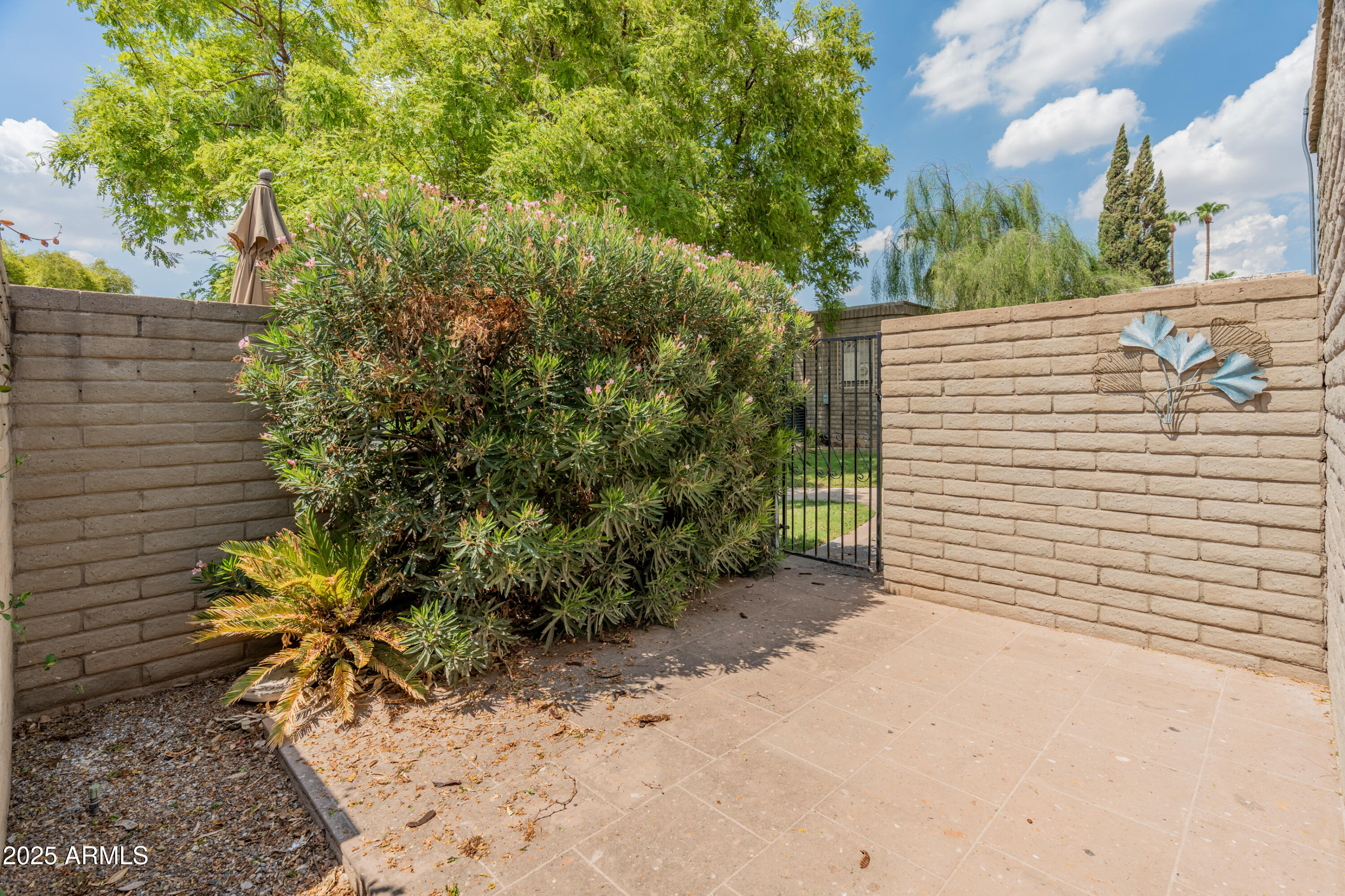 4800 N 68TH Street, 292