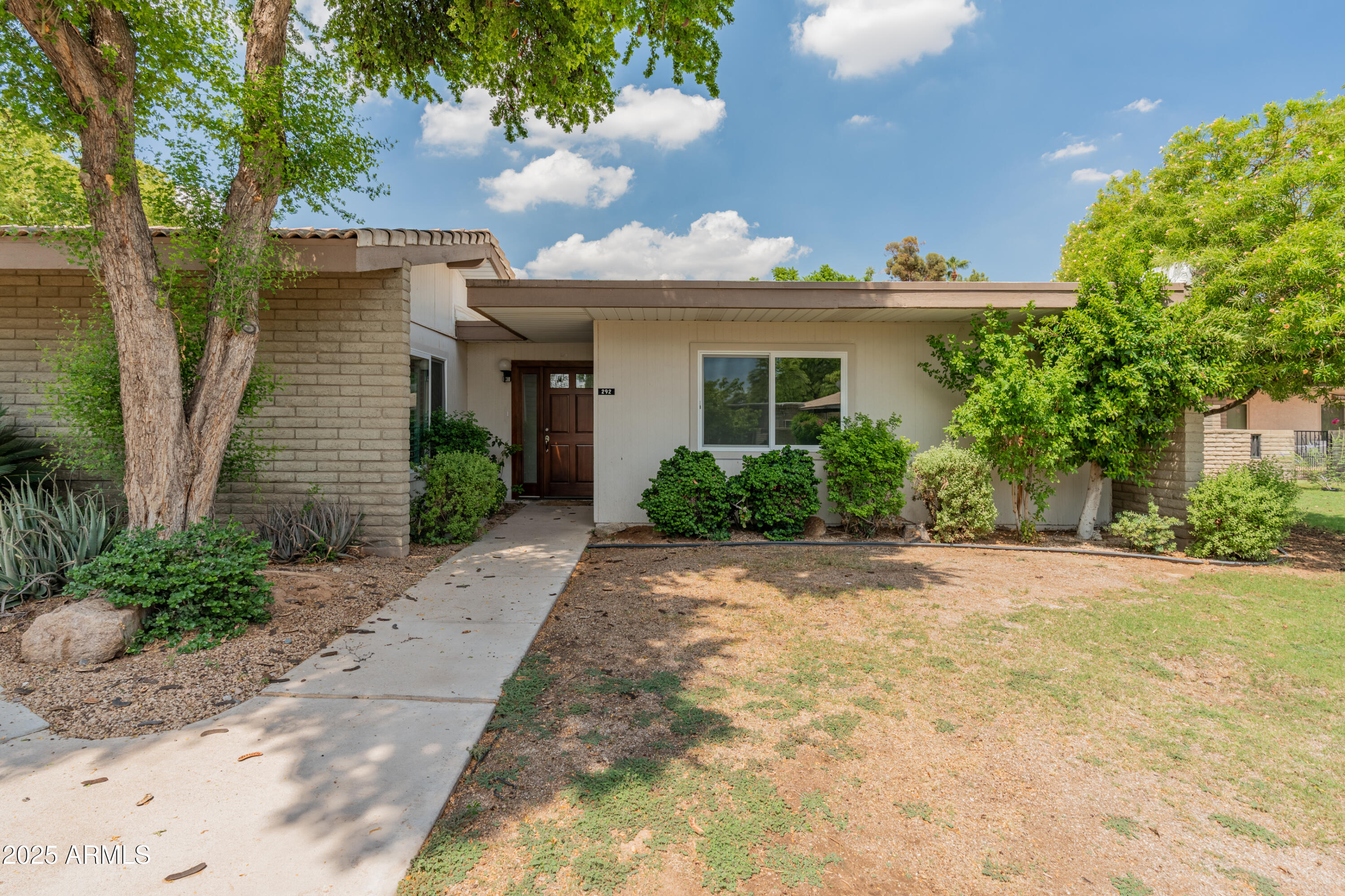 4800 N 68TH Street, 292