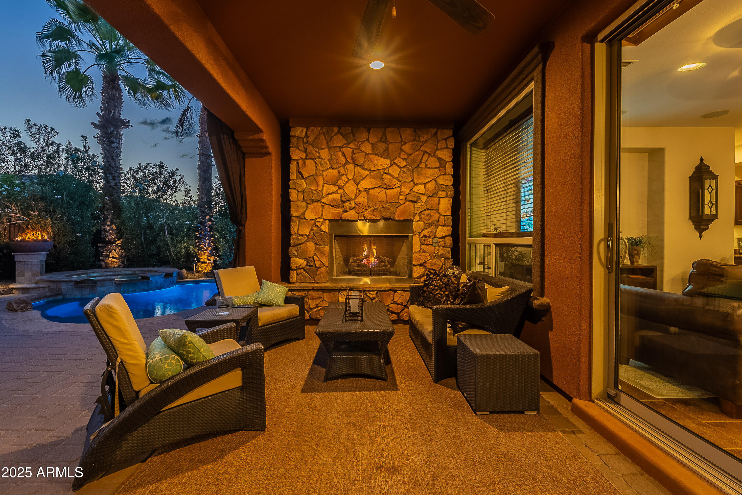 1563 E ARTEMIS Trail