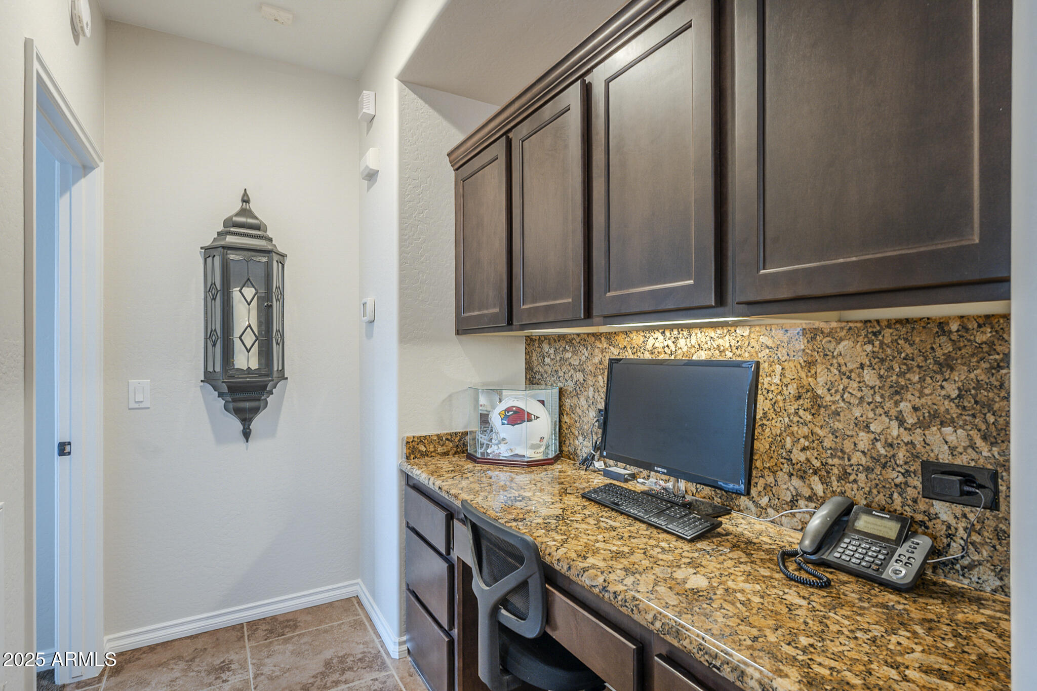 1563 E ARTEMIS Trail