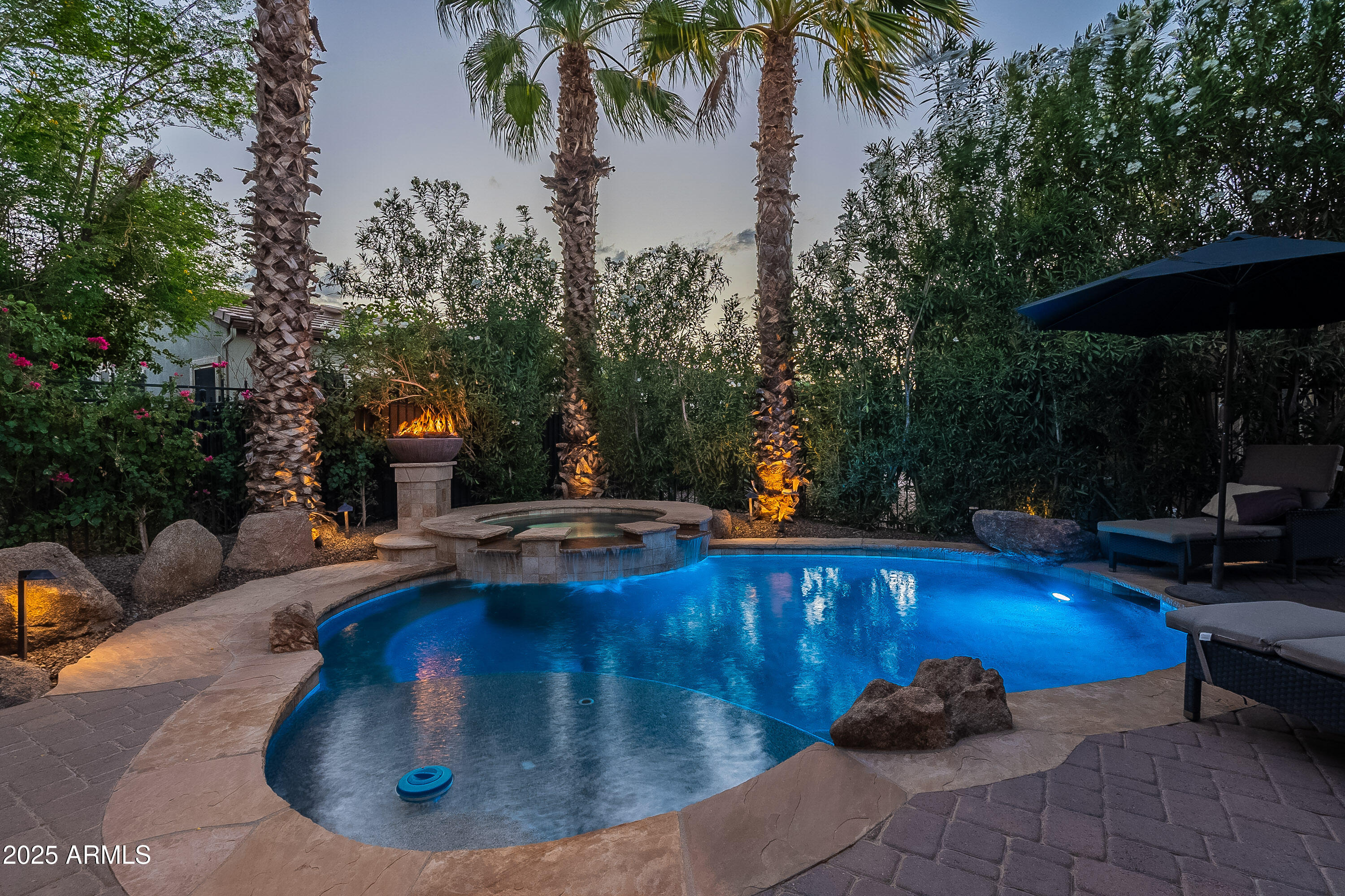 1563 E ARTEMIS Trail