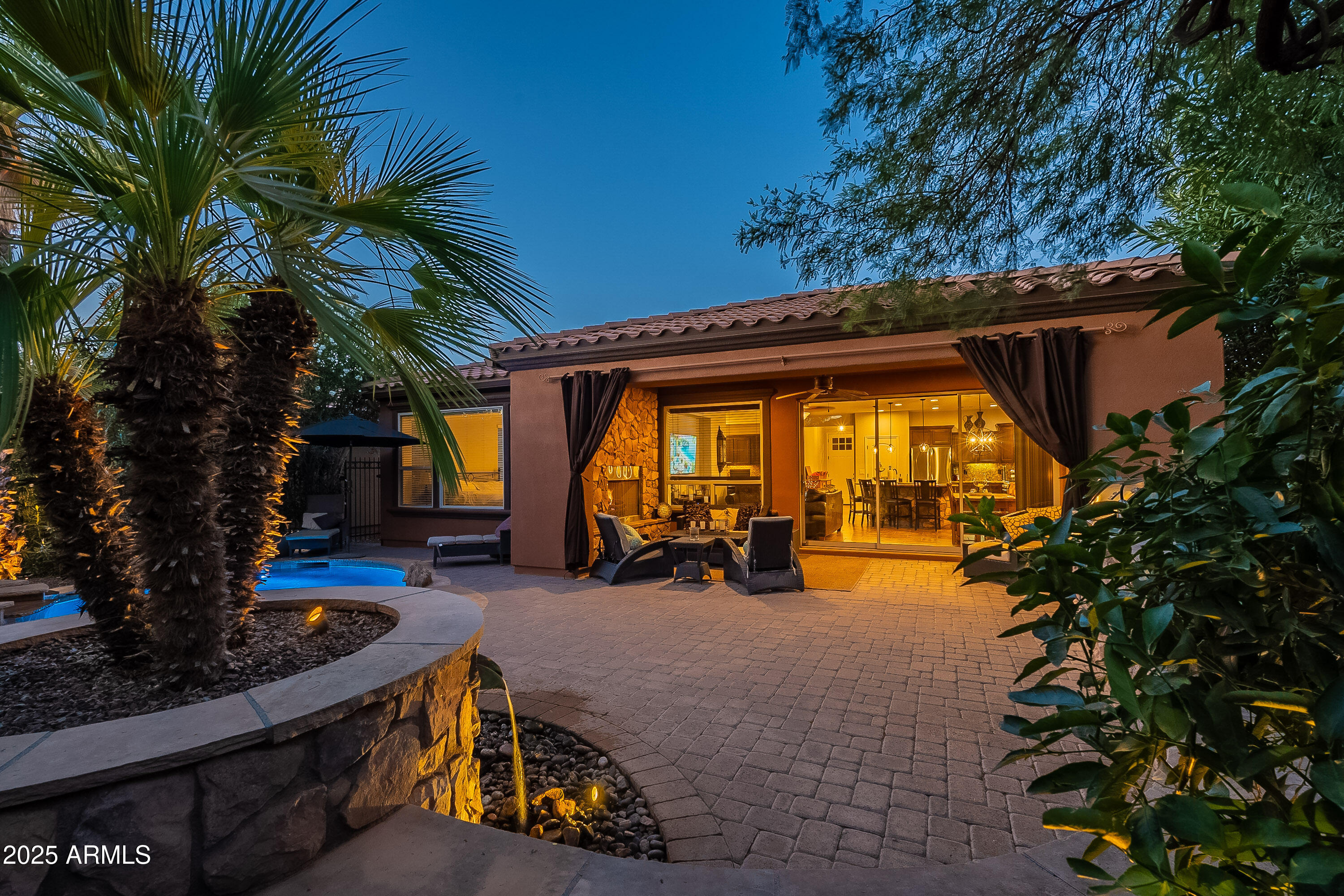 1563 E ARTEMIS Trail