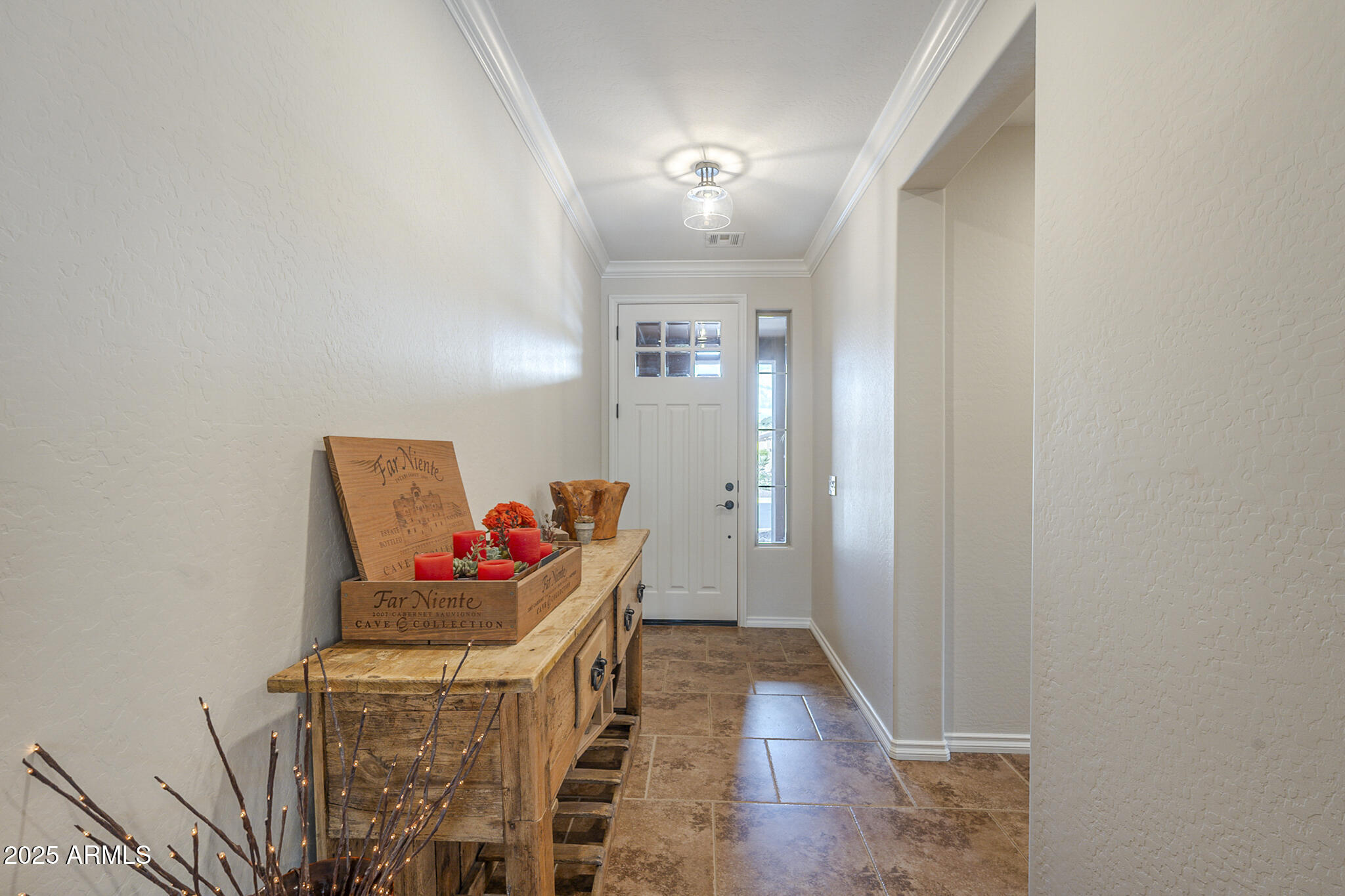 1563 E ARTEMIS Trail