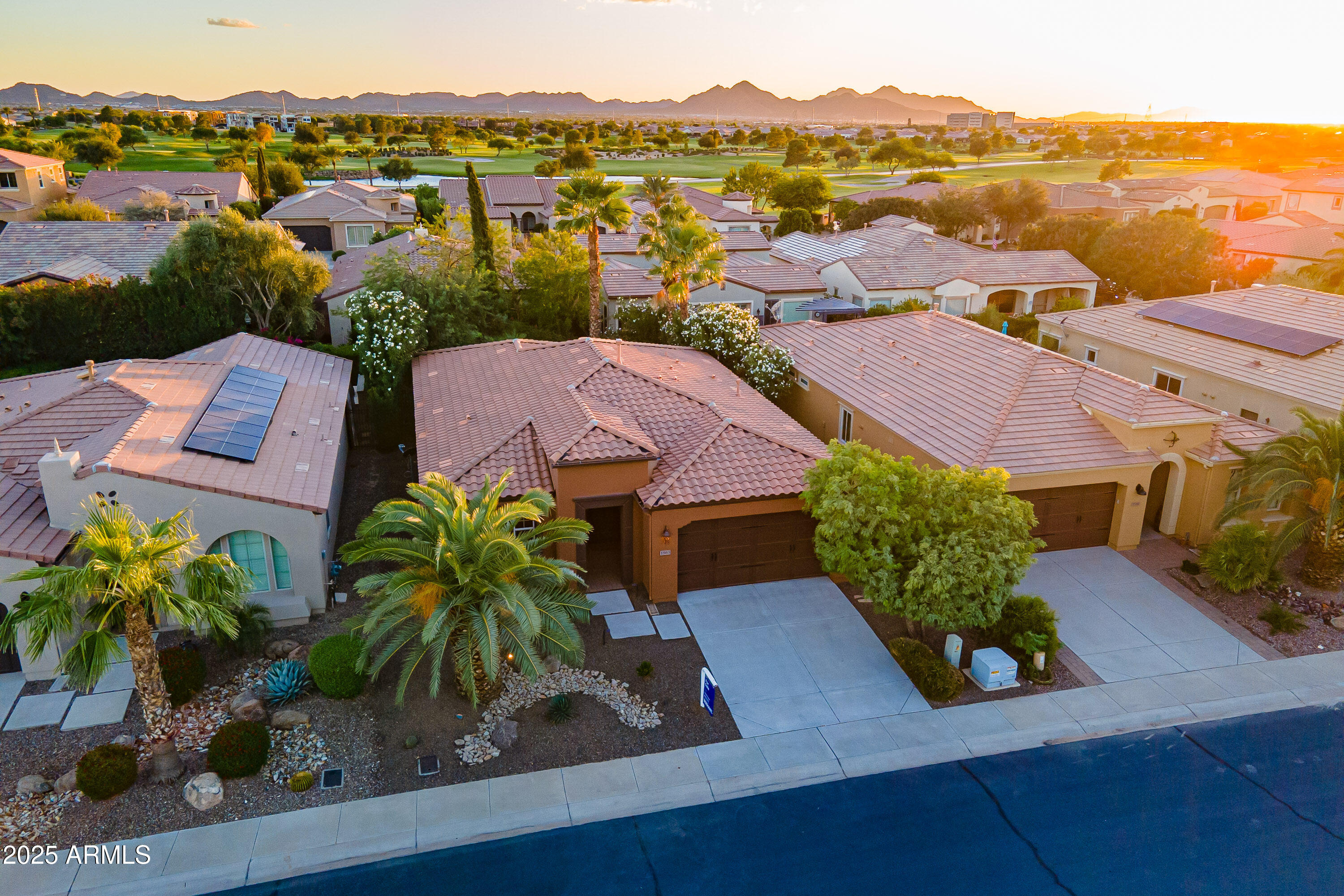 1563 E ARTEMIS Trail