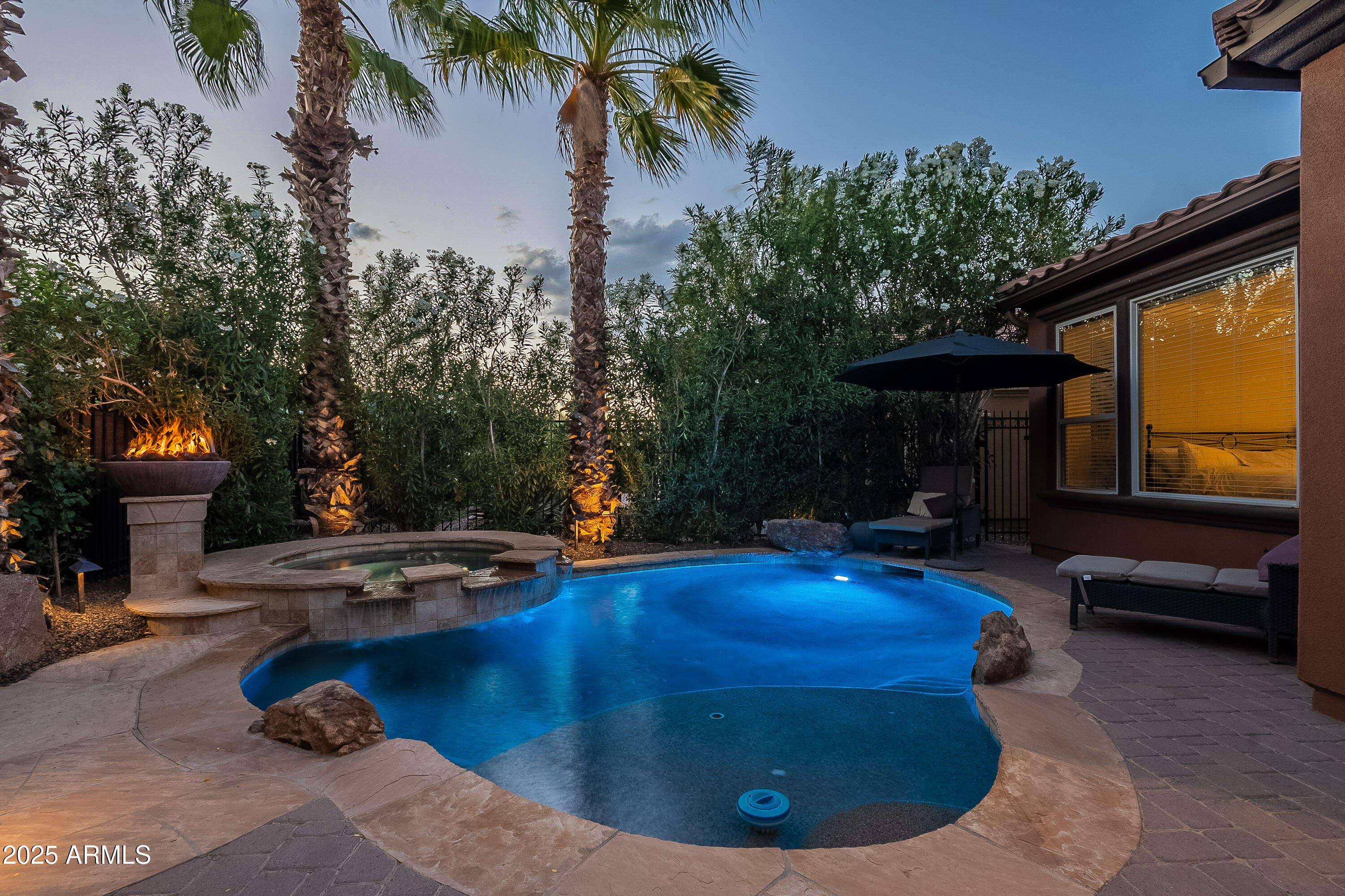 1563 E ARTEMIS Trail