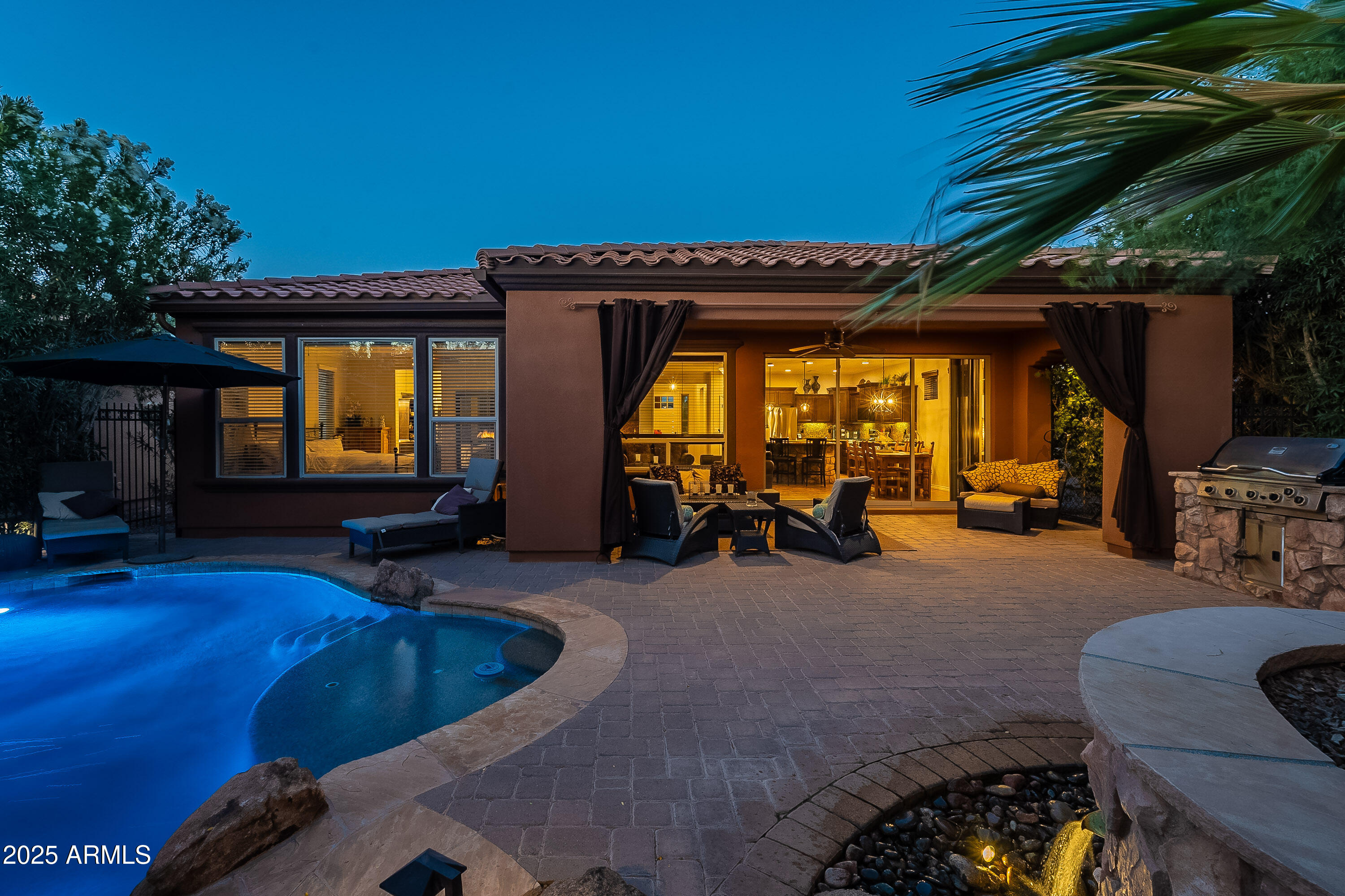 1563 E ARTEMIS Trail