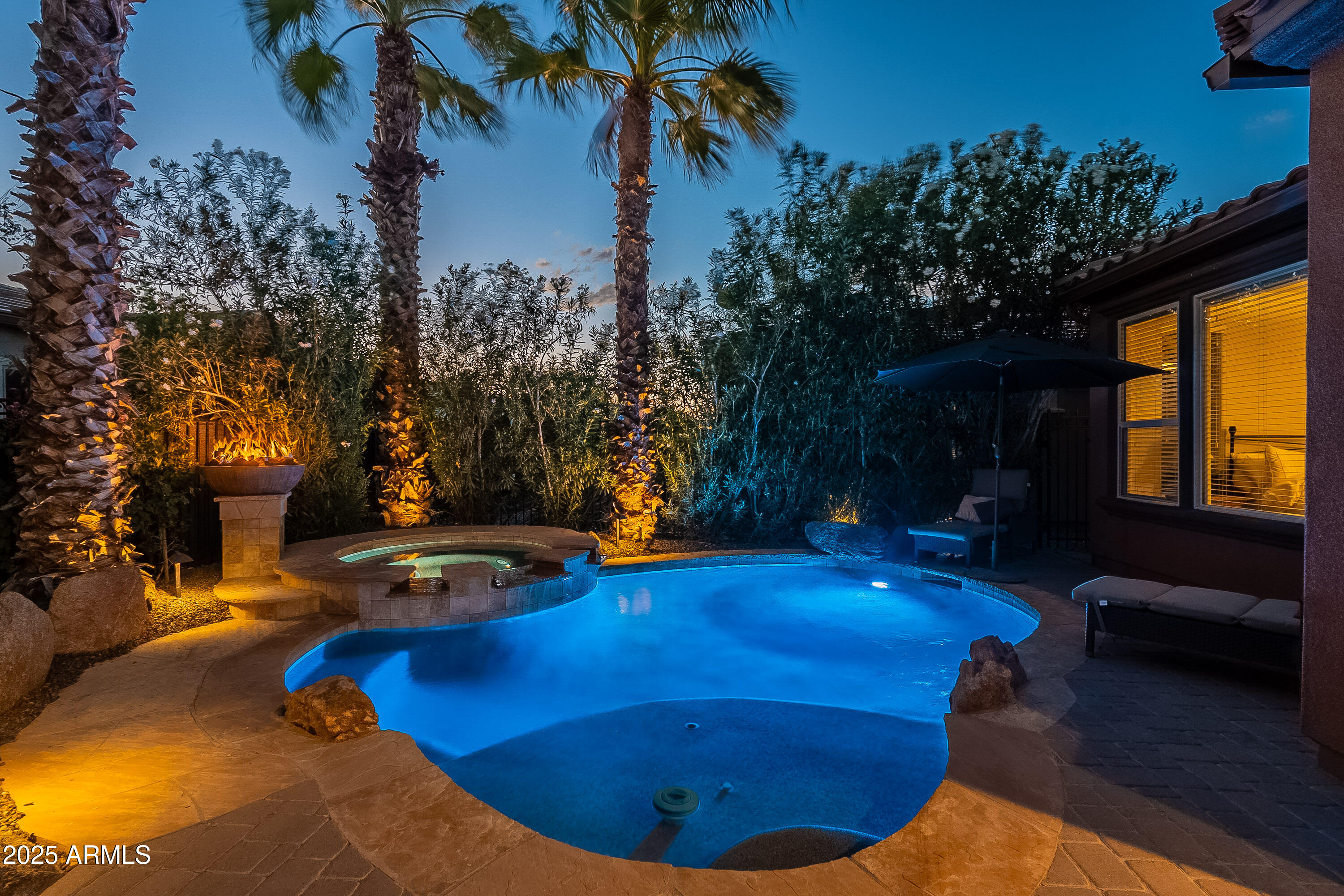 1563 E ARTEMIS Trail