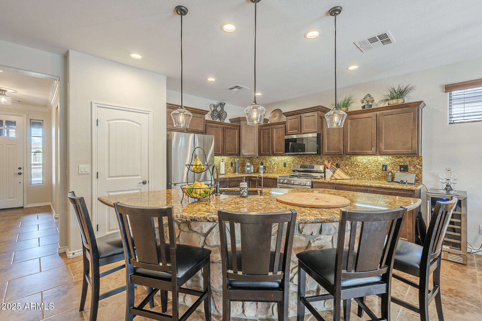 1563 E ARTEMIS Trail