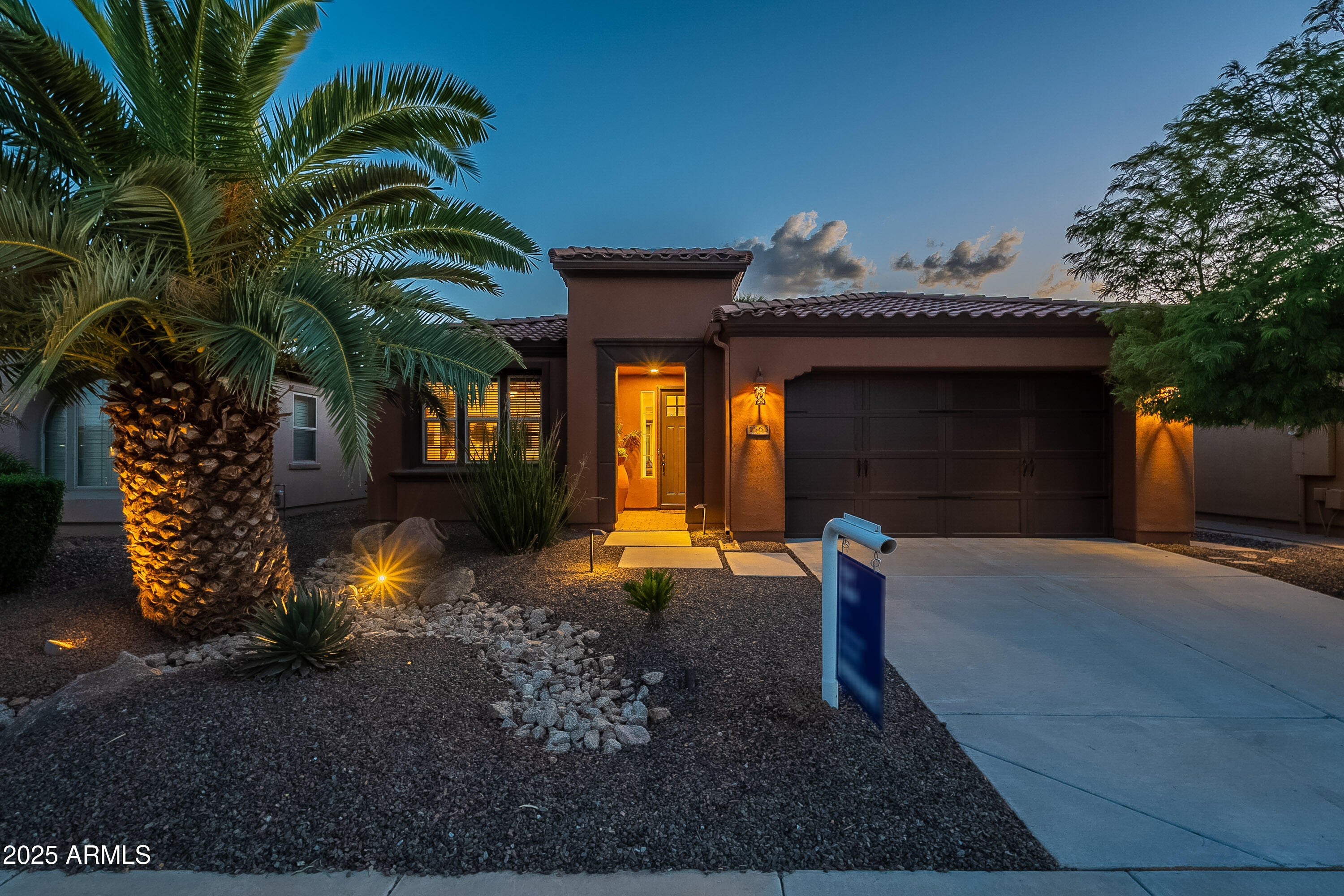 1563 E ARTEMIS Trail