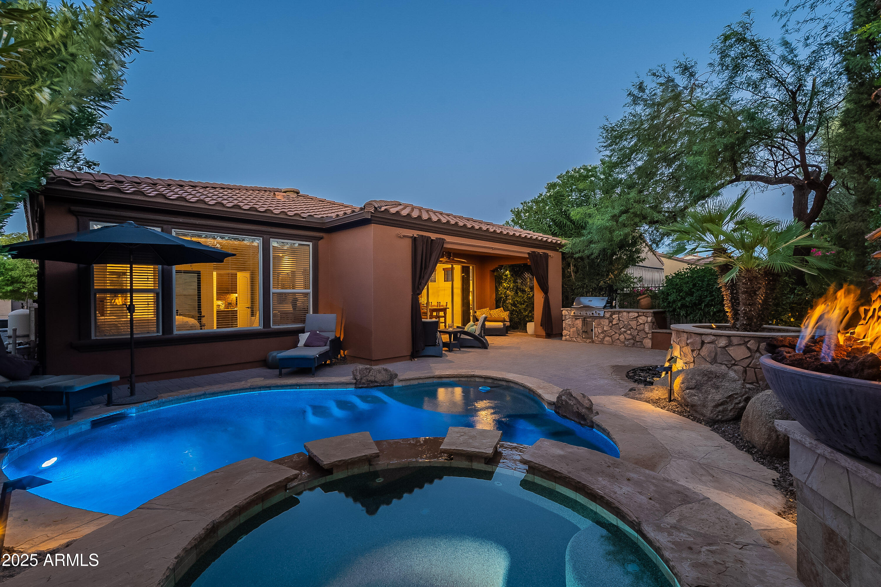 1563 E ARTEMIS Trail