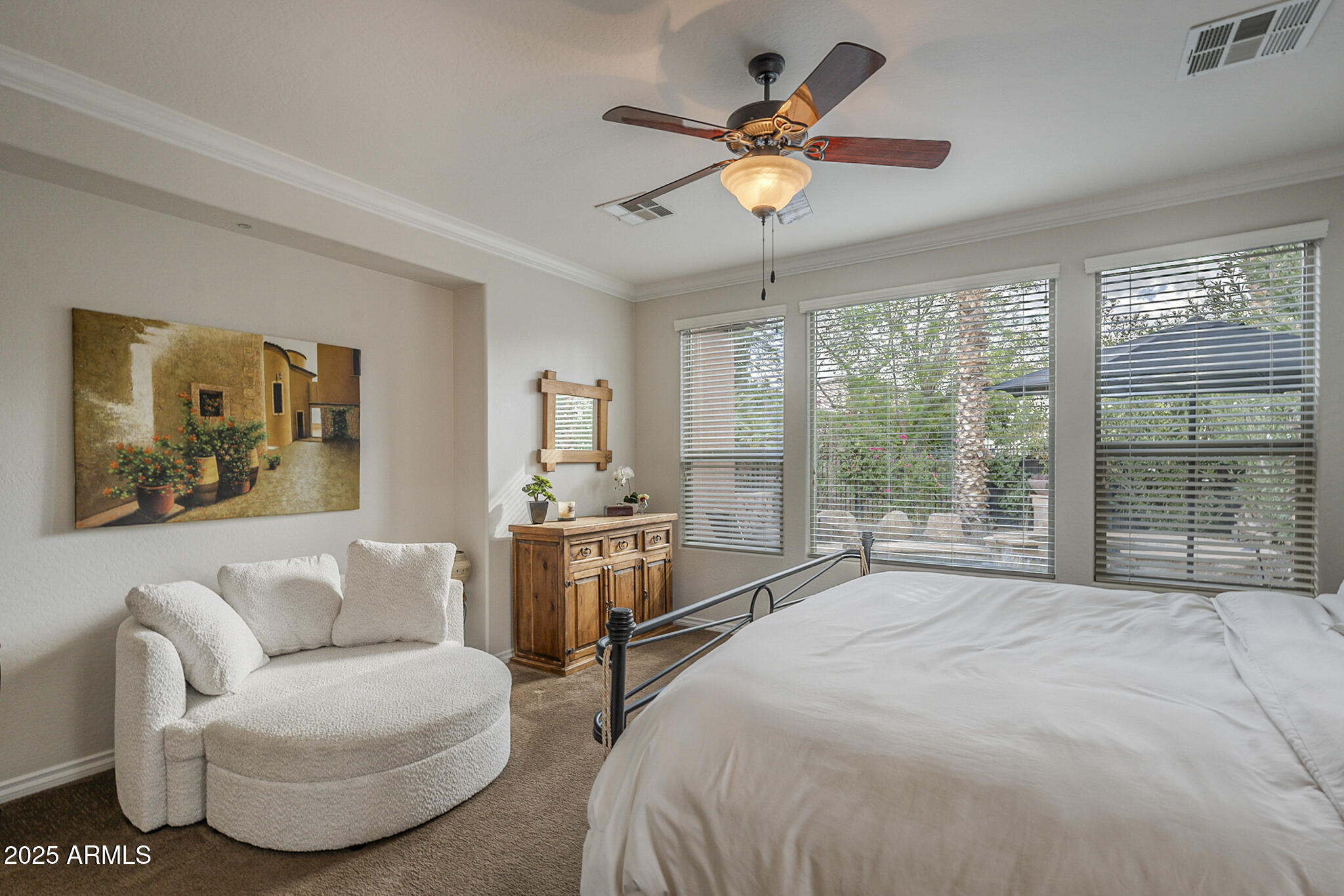 1563 E ARTEMIS Trail