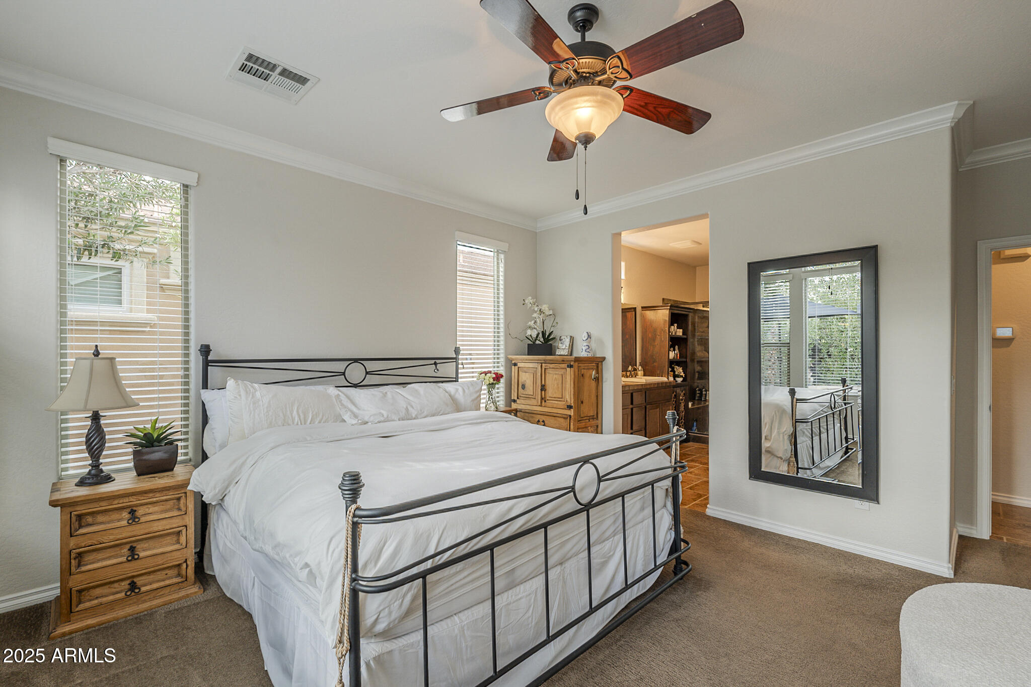 1563 E ARTEMIS Trail