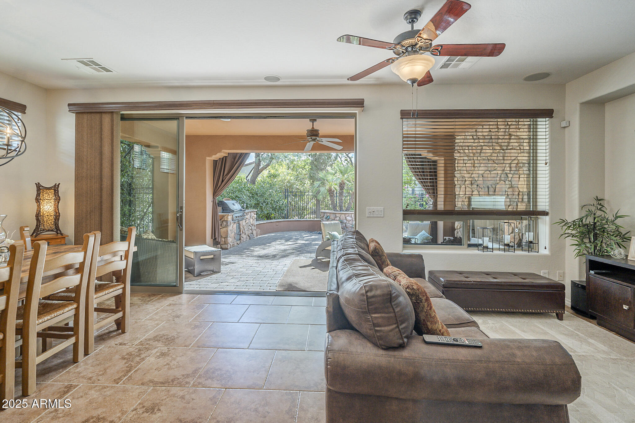 1563 E ARTEMIS Trail