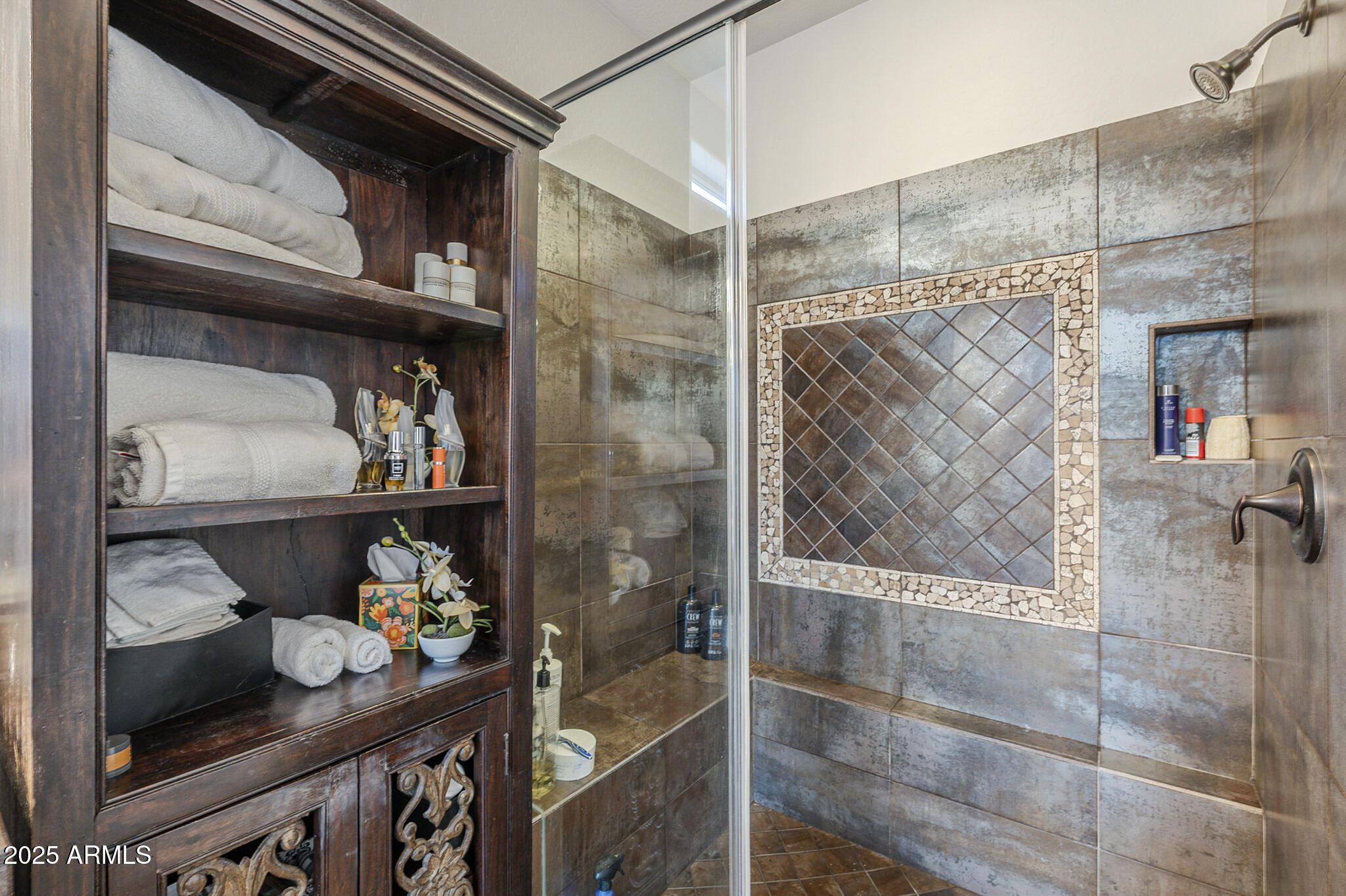 1563 E ARTEMIS Trail