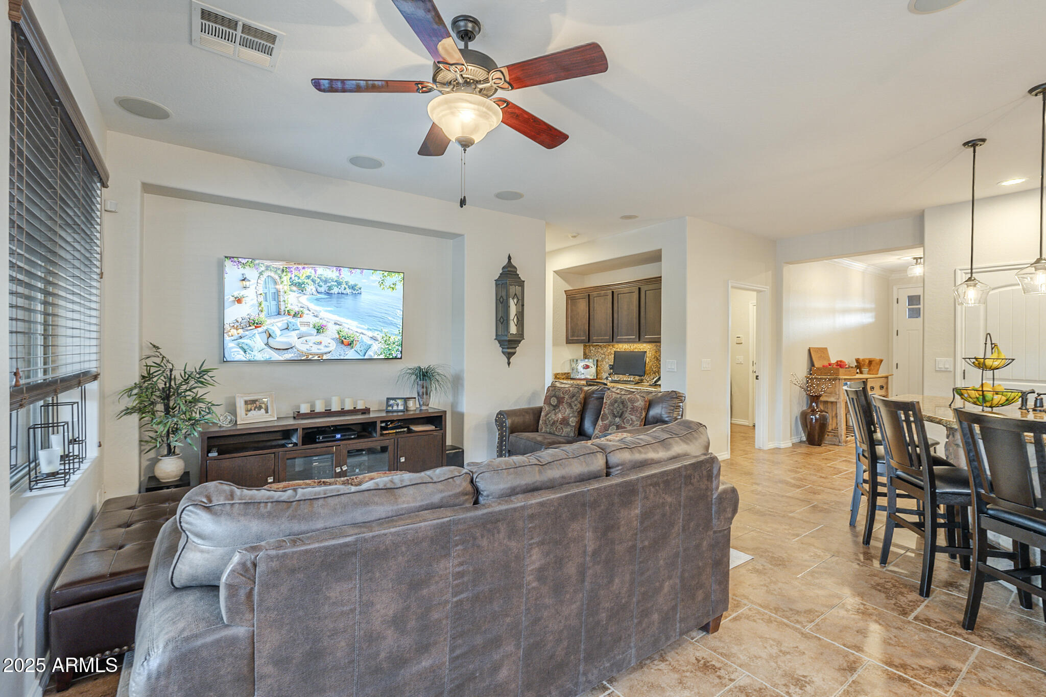 1563 E ARTEMIS Trail