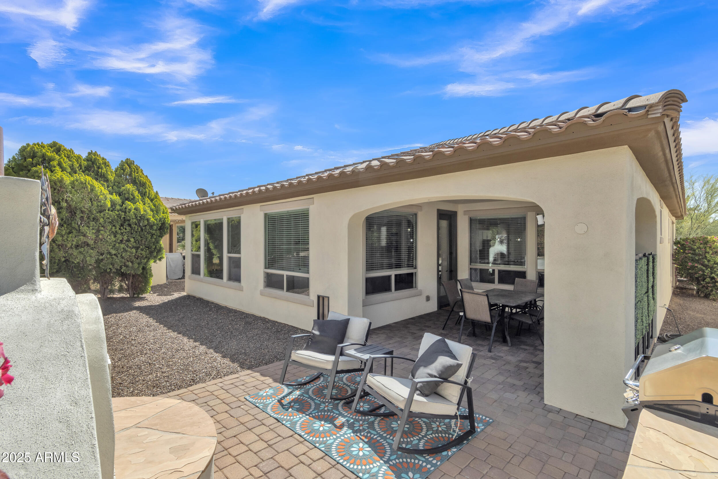 1556 E VESPER Trail