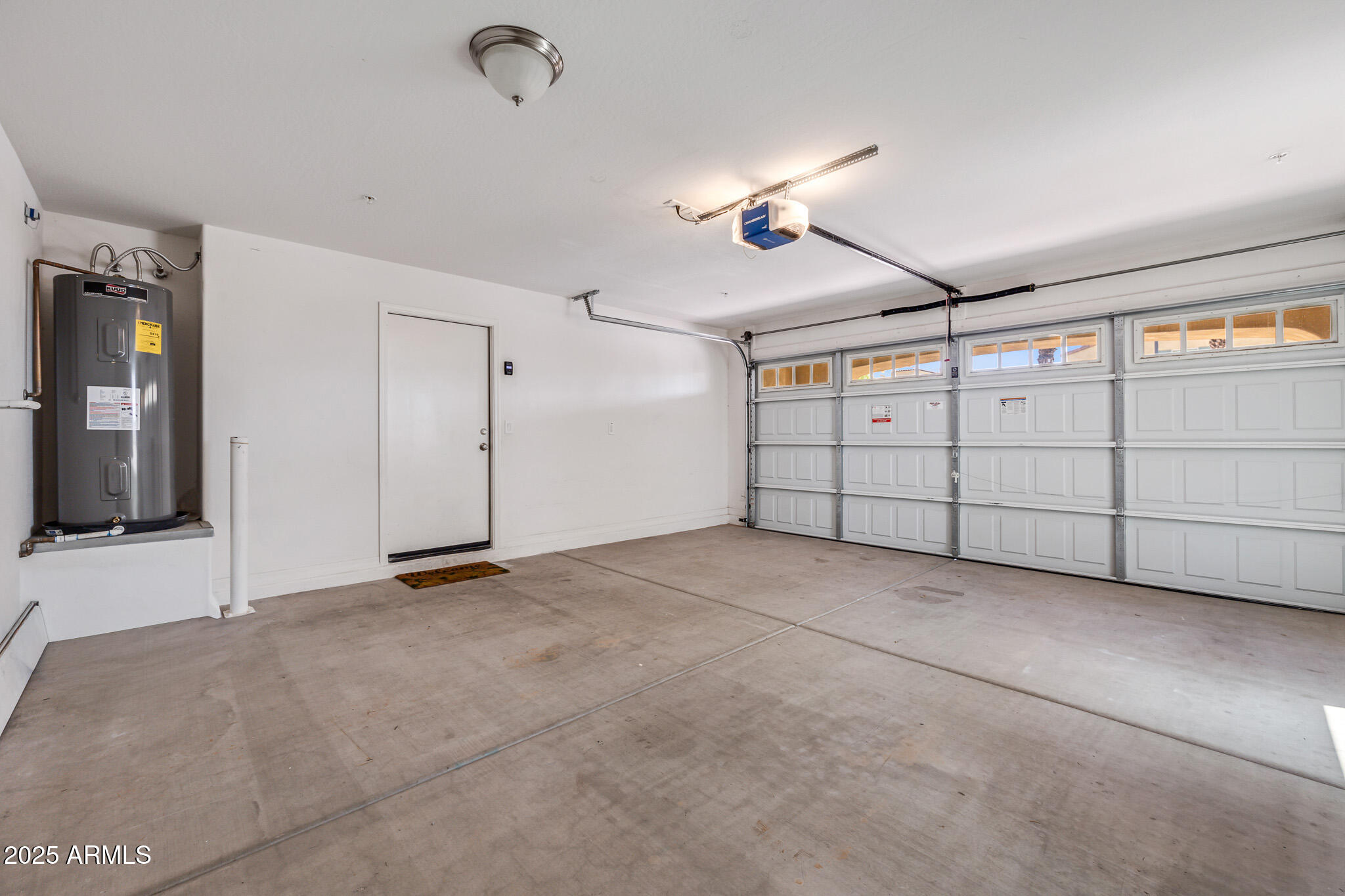 810 N Imperial Place
