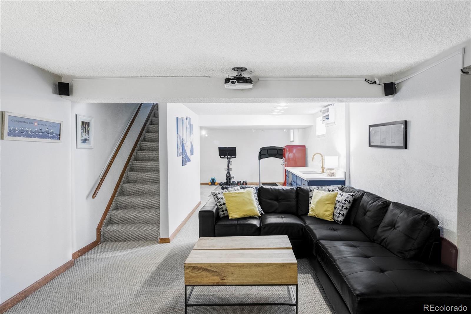 10985 W Alamo Place