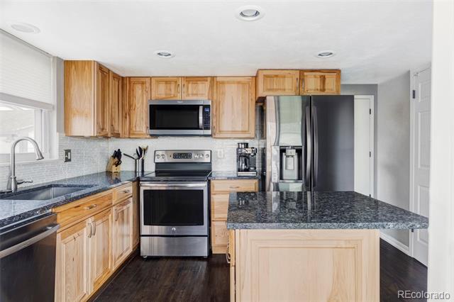 10985 W Alamo Place