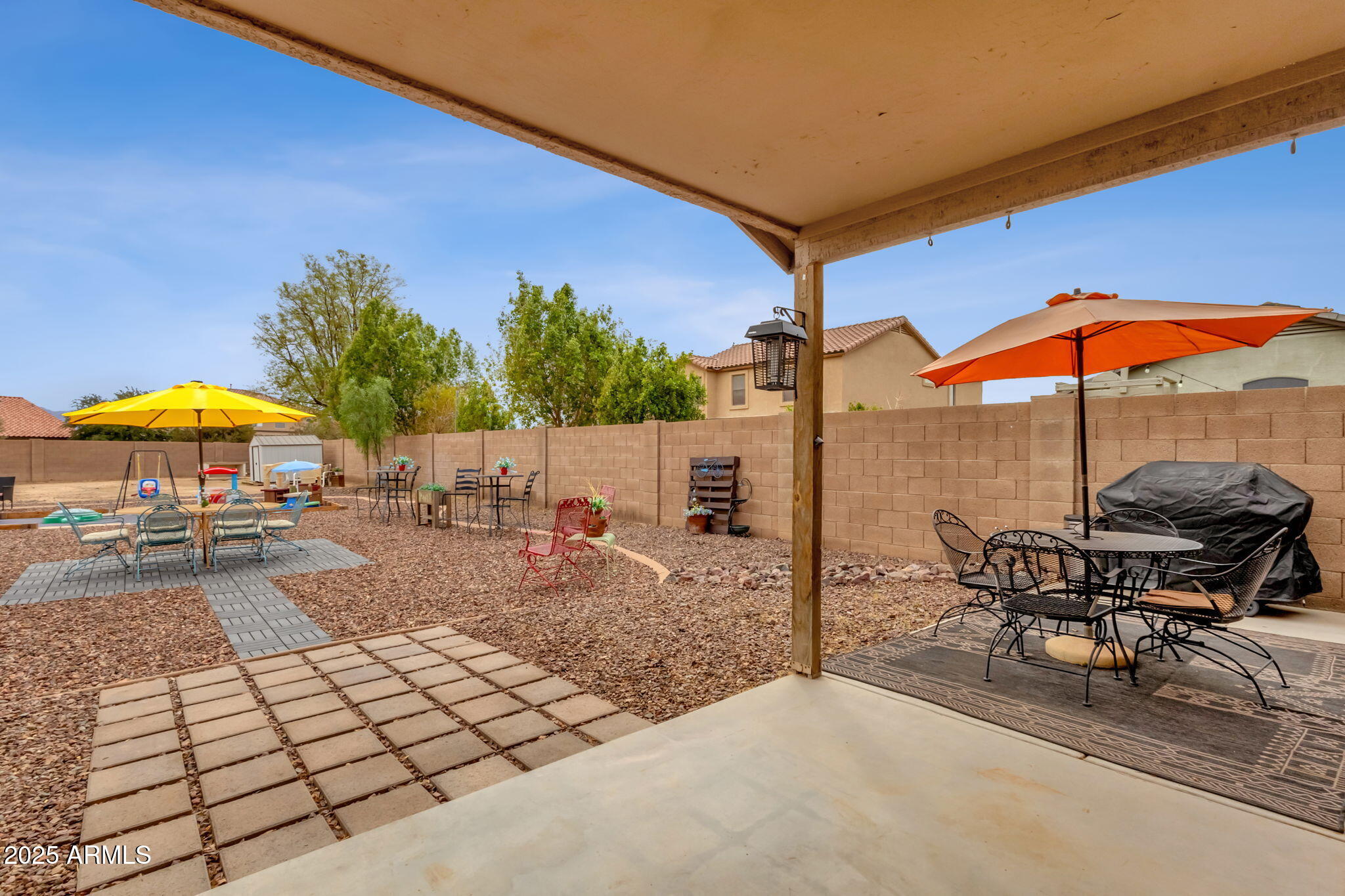 4931 W DESERT Drive