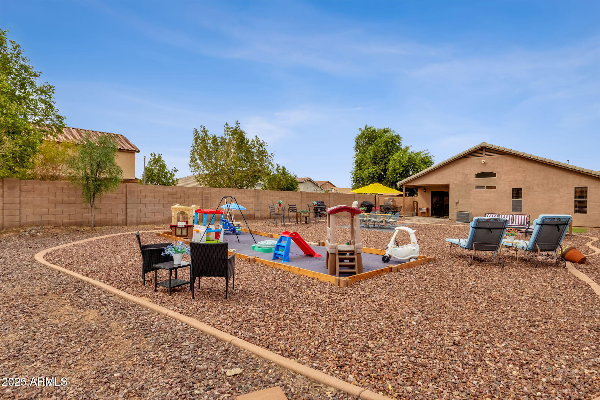 4931 W DESERT Drive