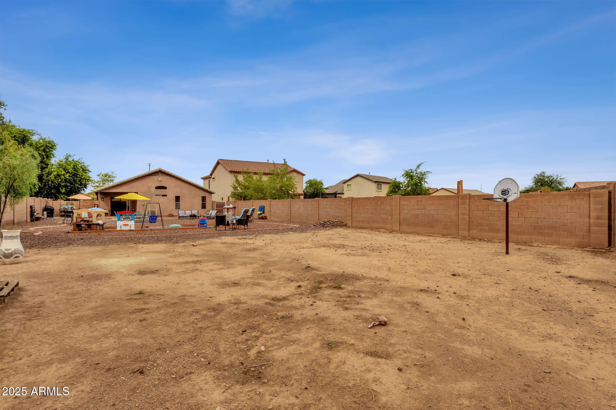 4931 W DESERT Drive