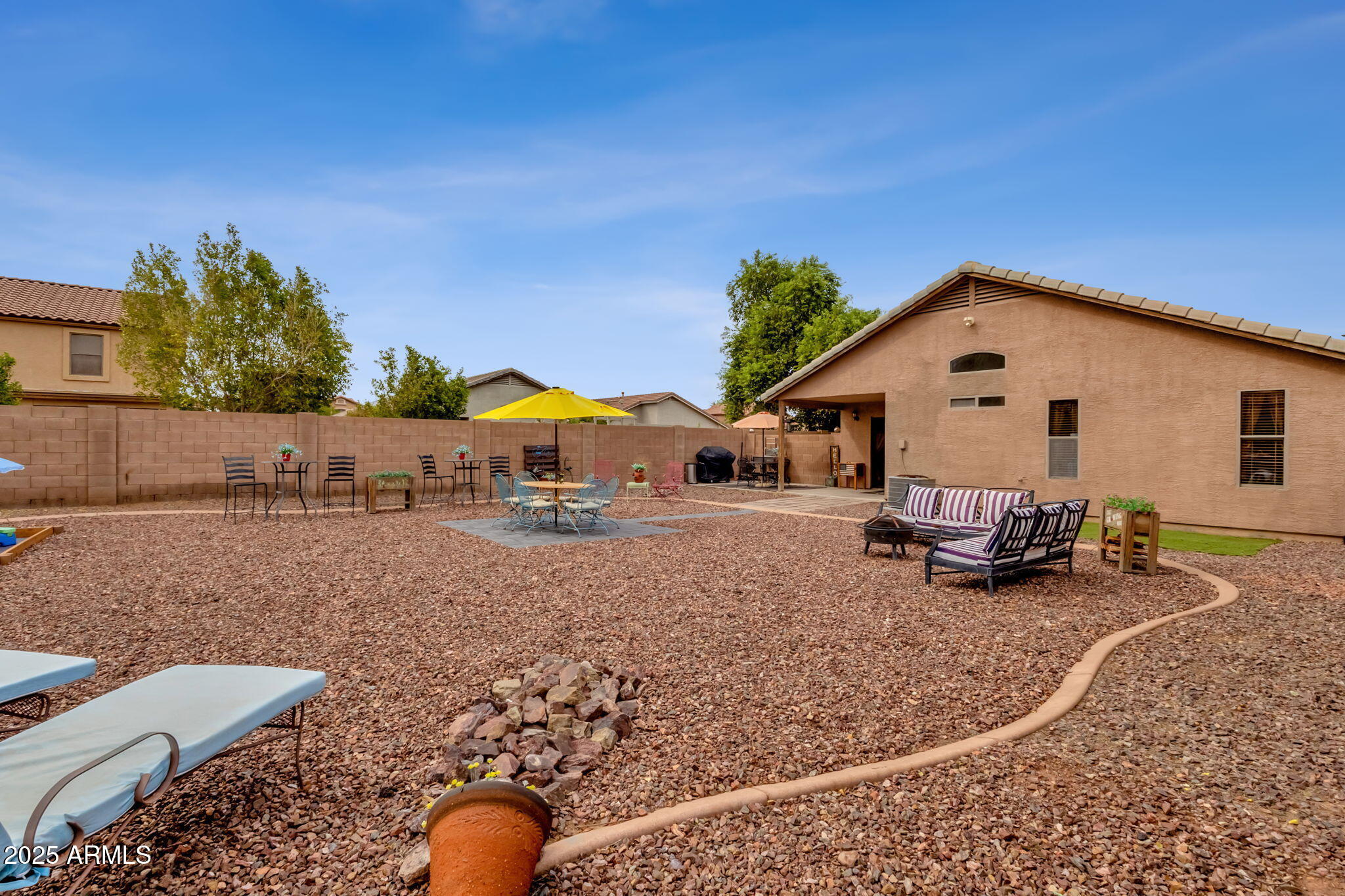4931 W DESERT Drive