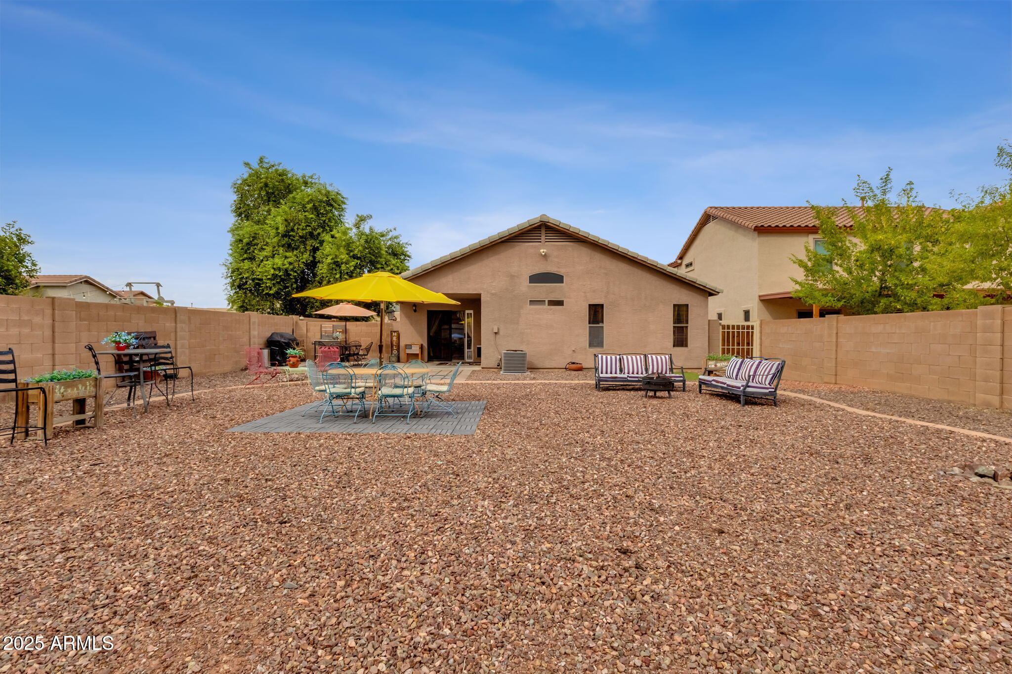 4931 W DESERT Drive