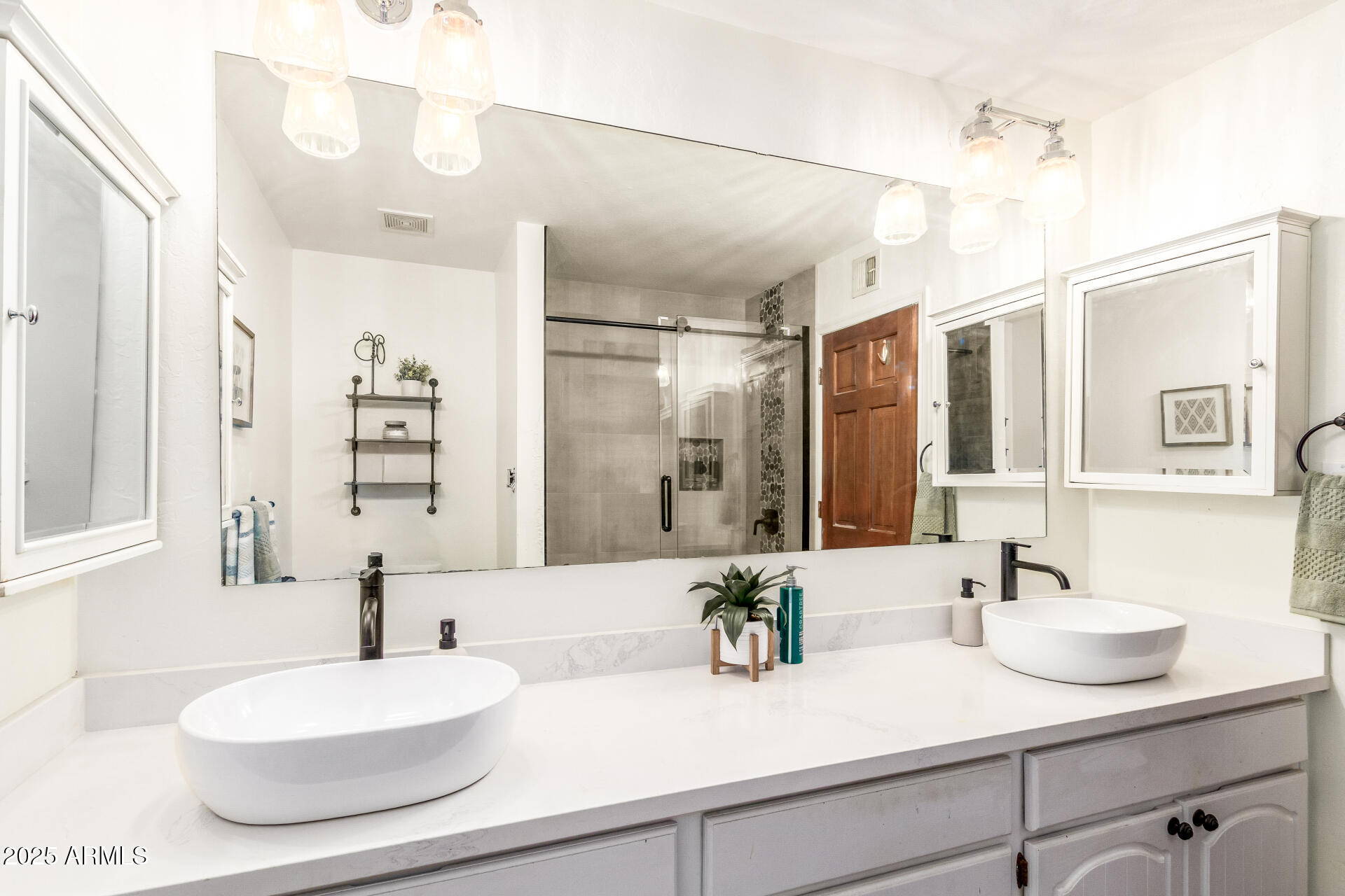 1934 E ENROSE Street