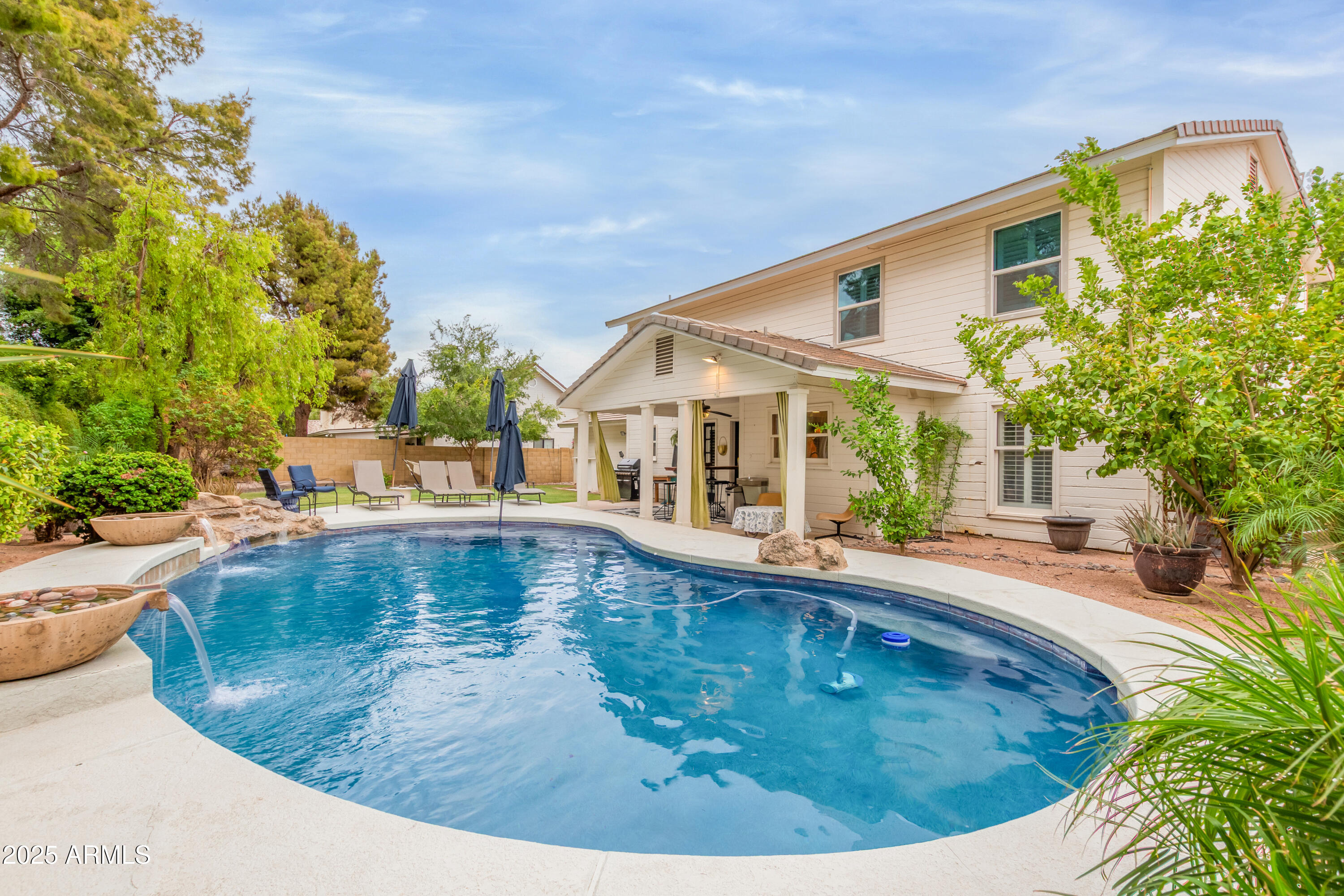 1934 E ENROSE Street