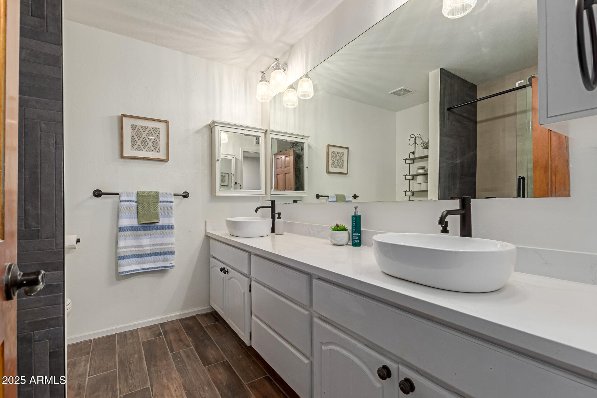 1934 E ENROSE Street