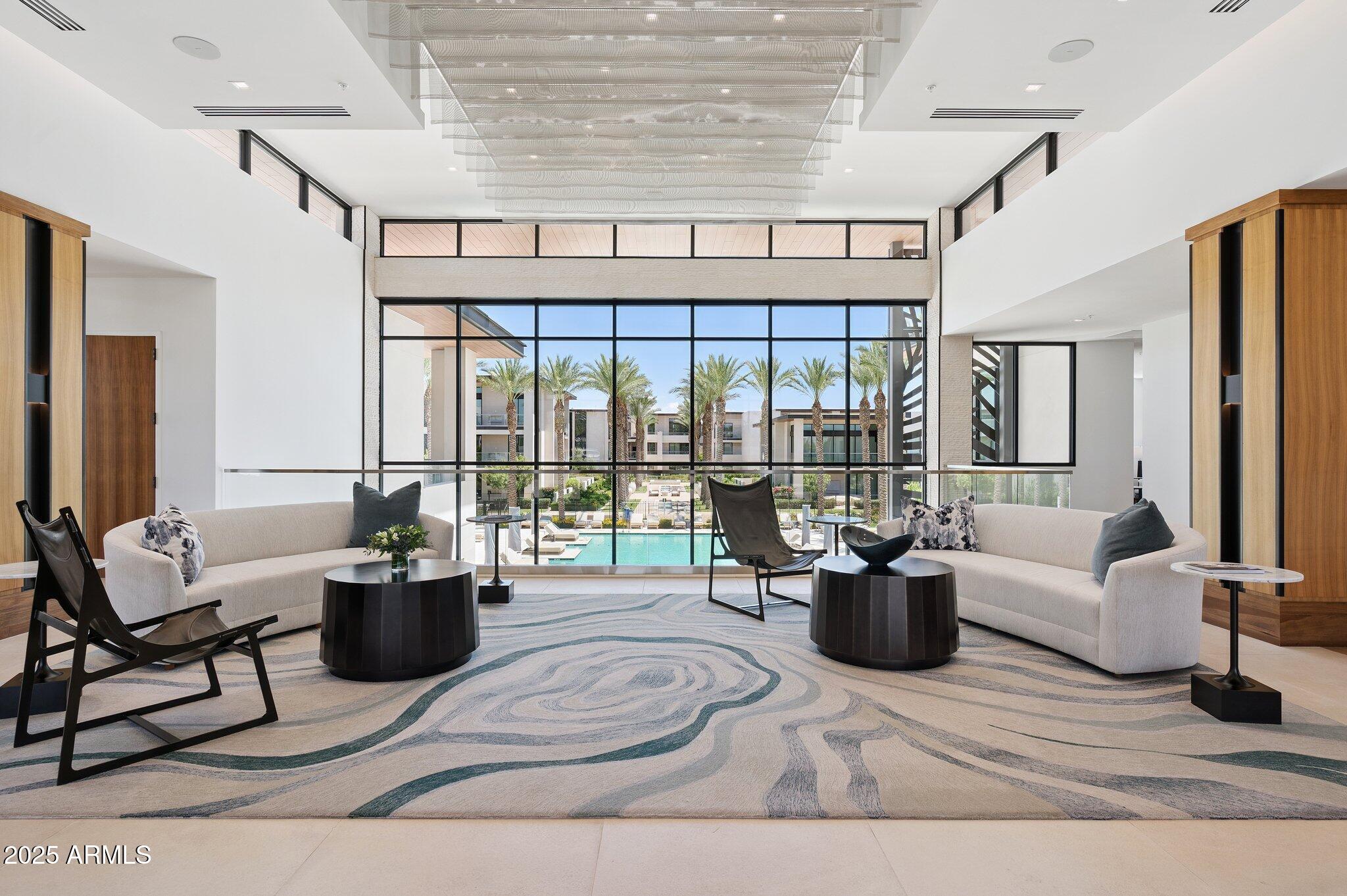 6587 N PALMERAIE Boulevard, 2020