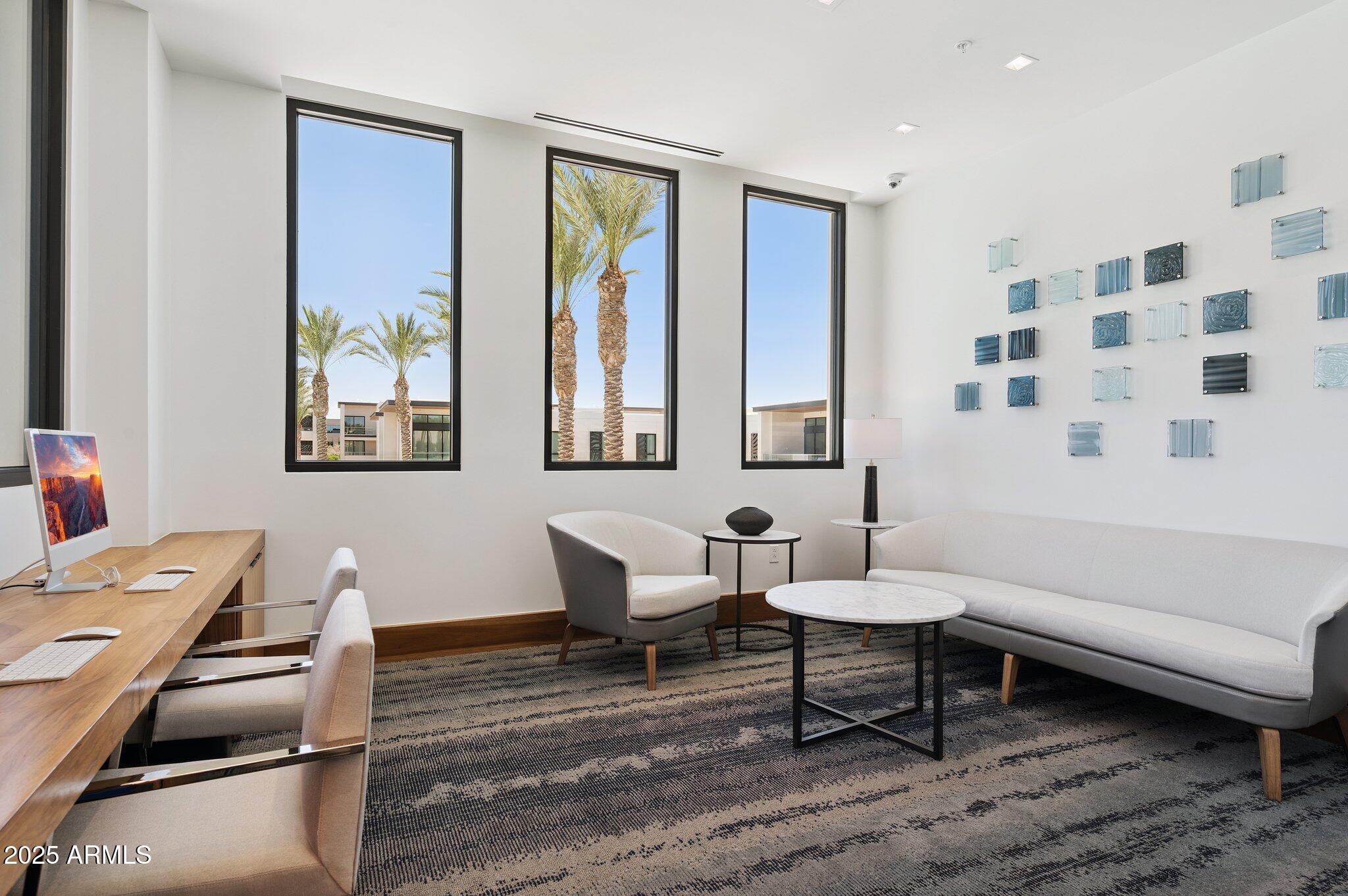 6587 N PALMERAIE Boulevard, 2020