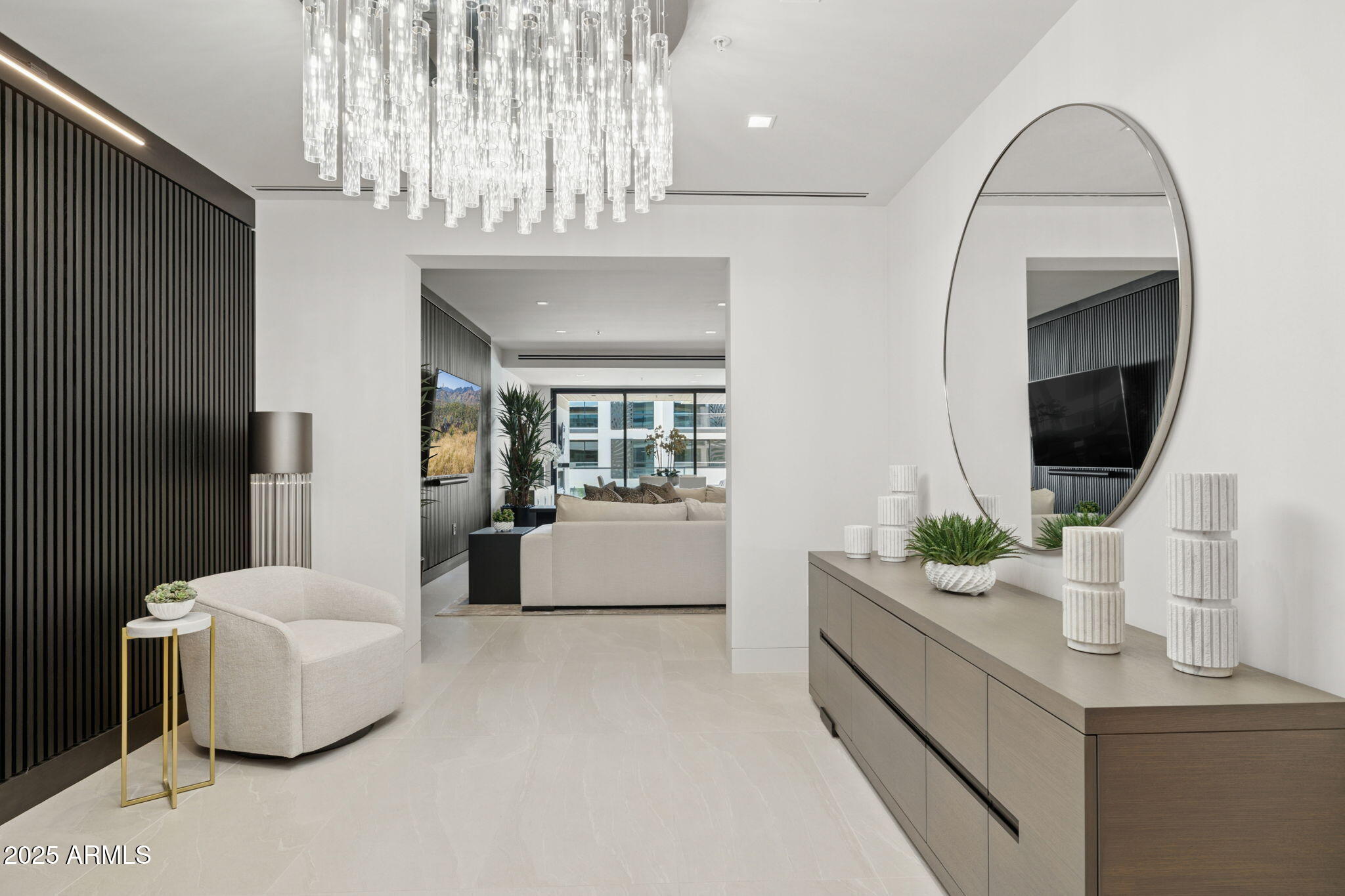 6587 N PALMERAIE Boulevard, 2020