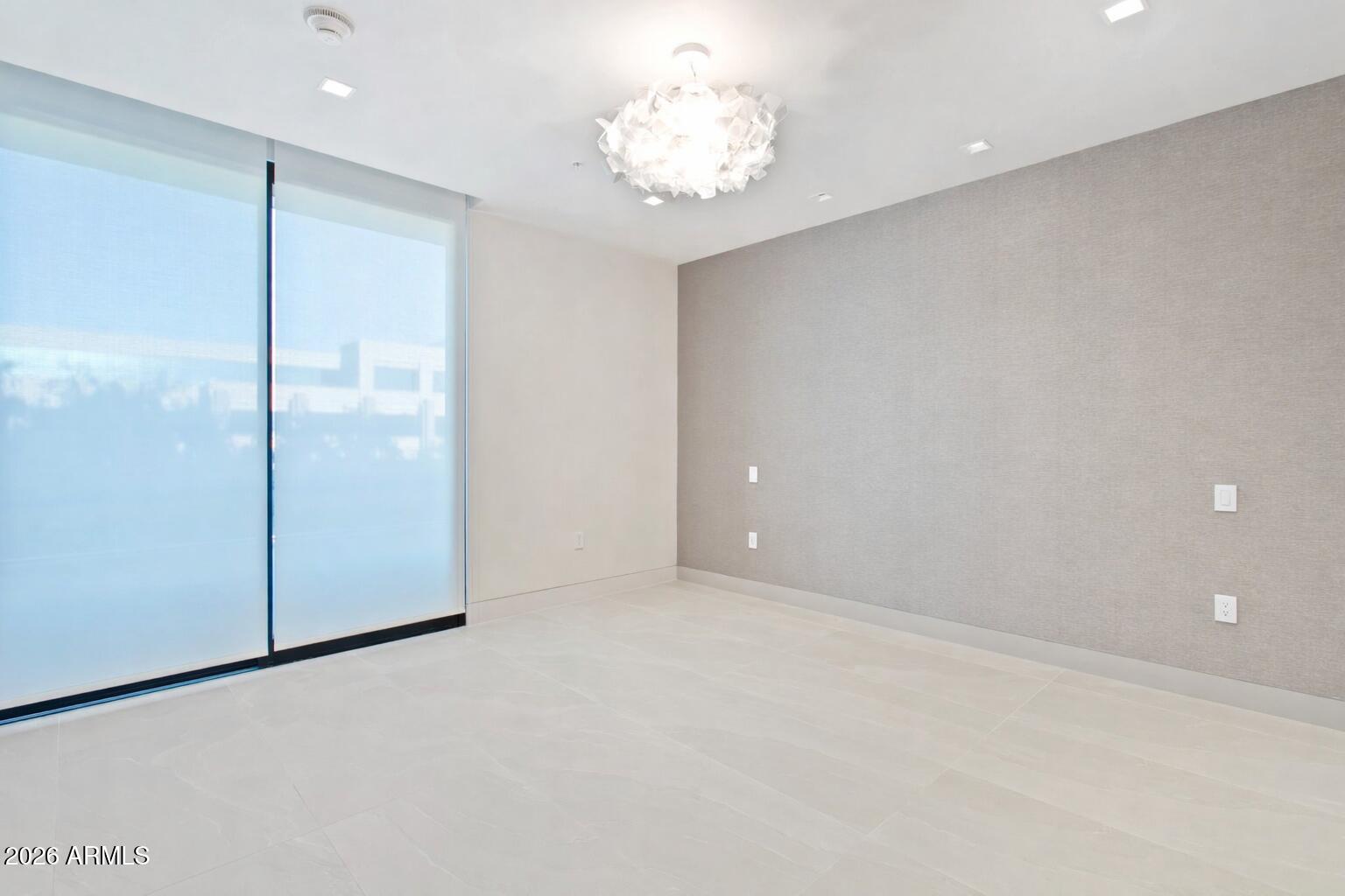 6587 N PALMERAIE Boulevard, 2020