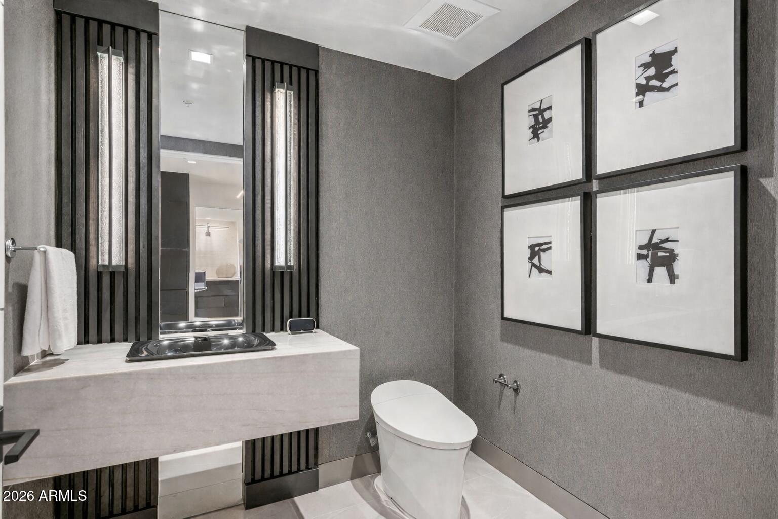 6587 N PALMERAIE Boulevard, 2020