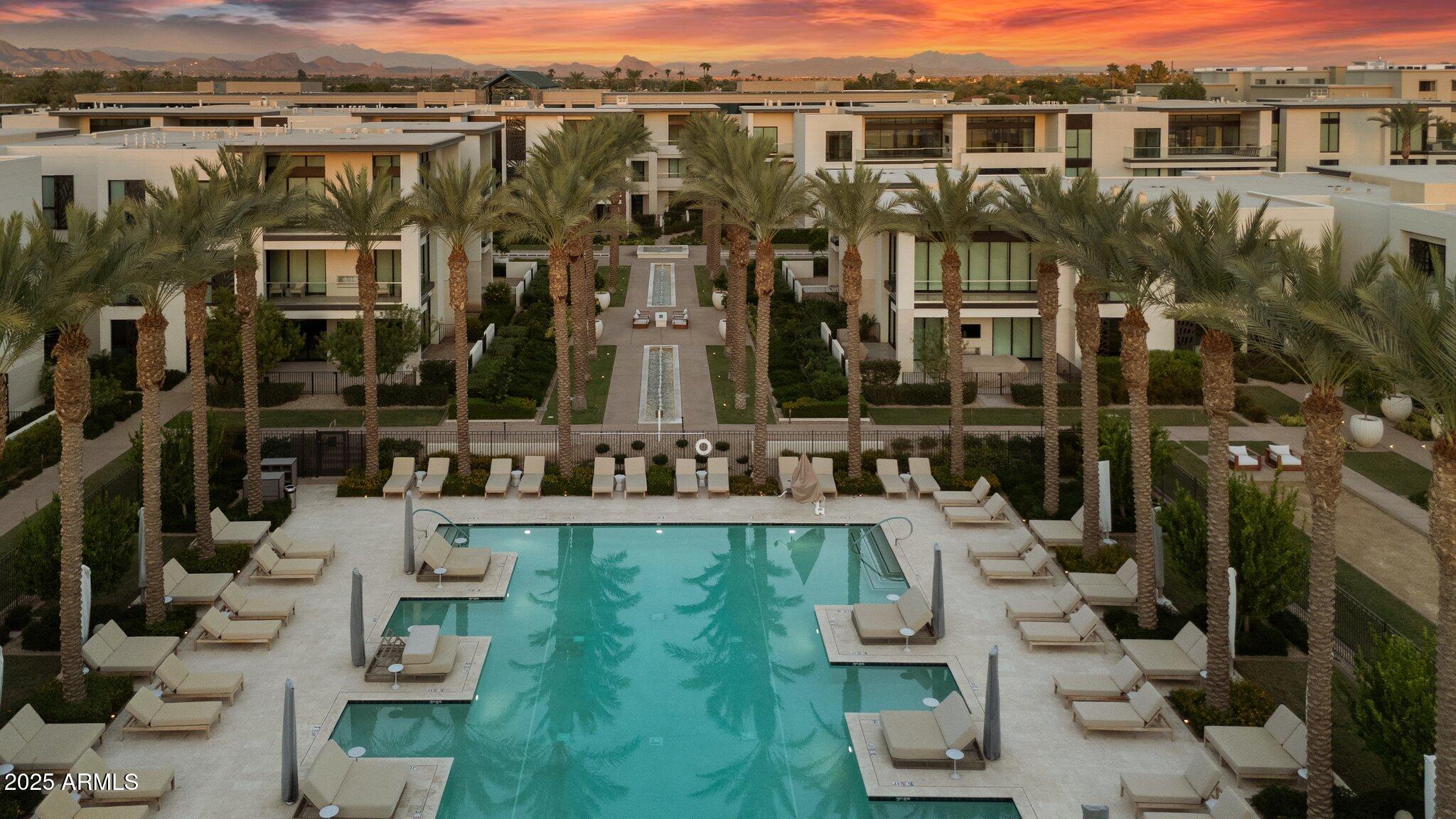 6587 N PALMERAIE Boulevard, 2020