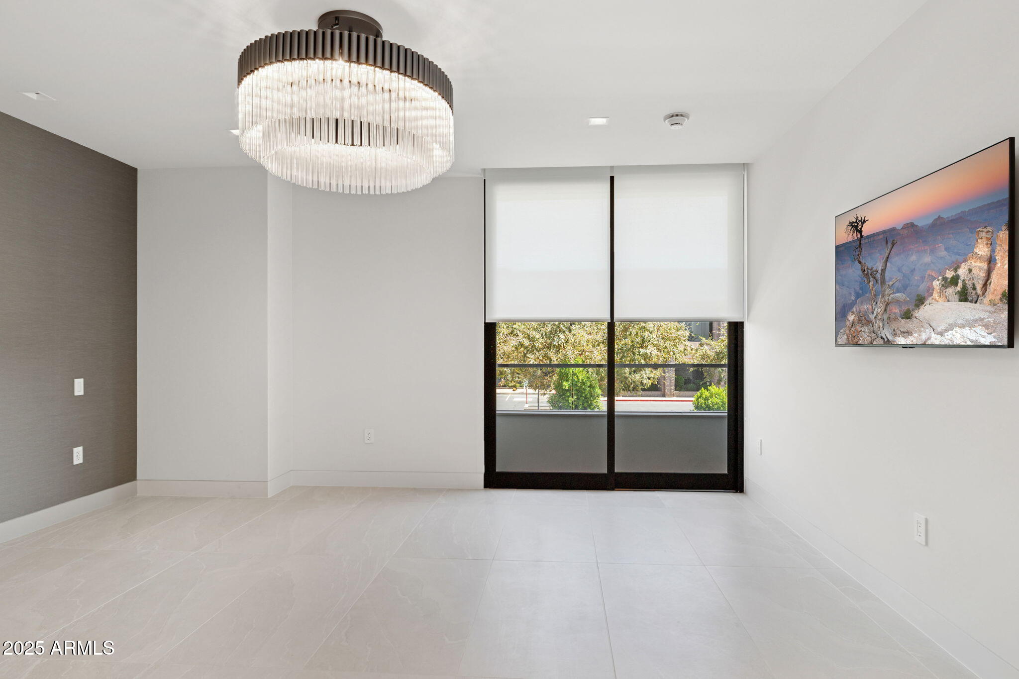 6587 N PALMERAIE Boulevard, 2020