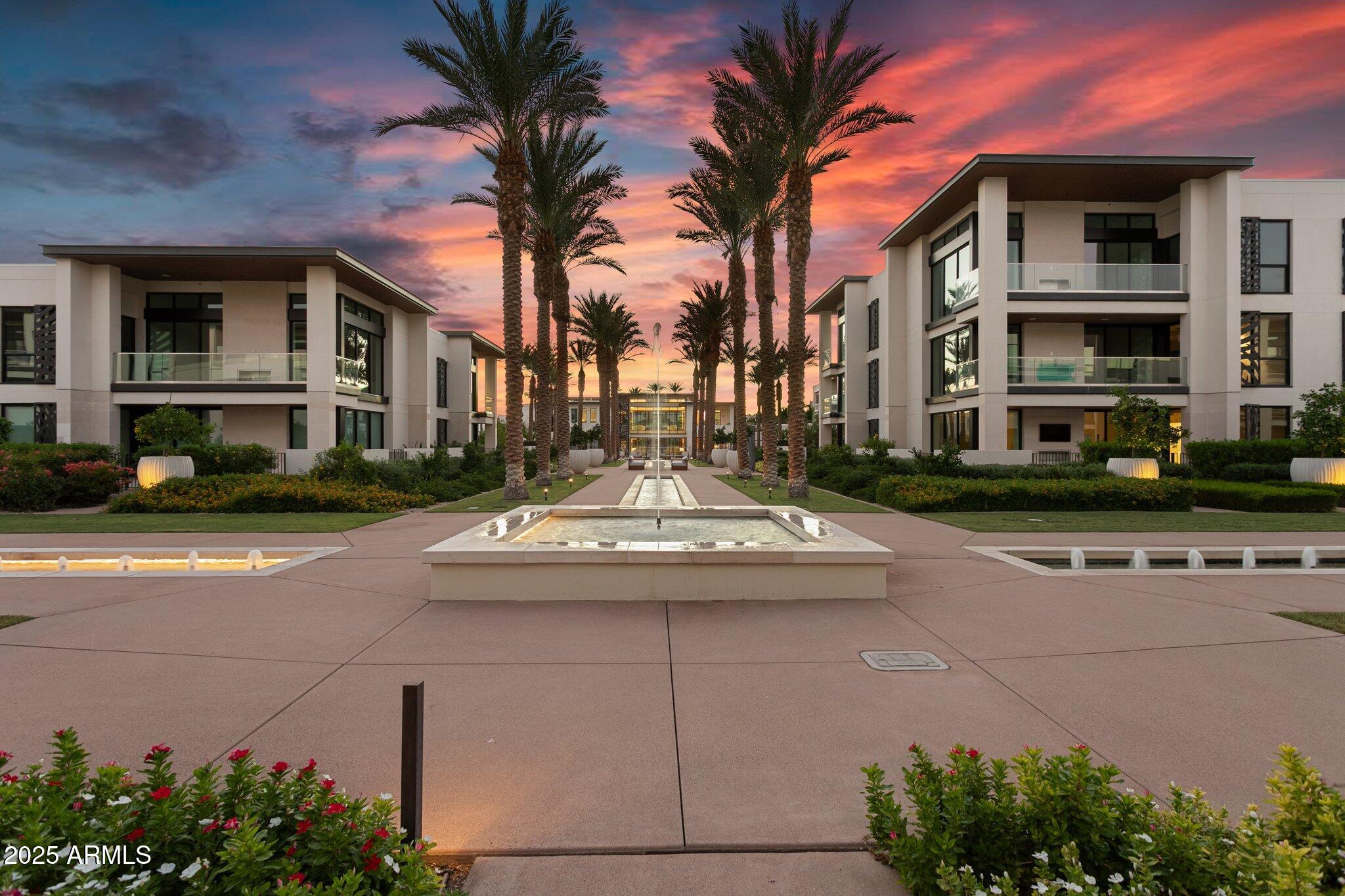 6587 N PALMERAIE Boulevard, 2020