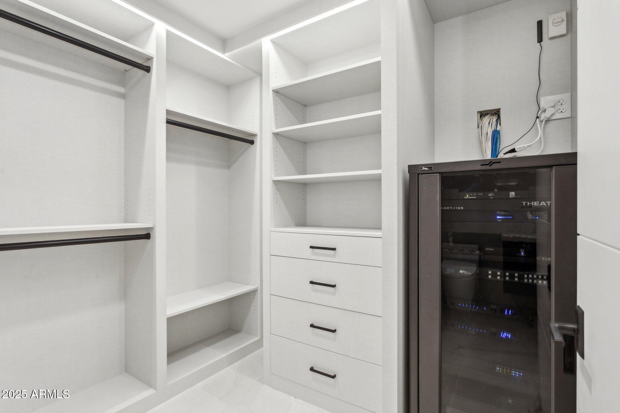 6587 N PALMERAIE Boulevard, 2020