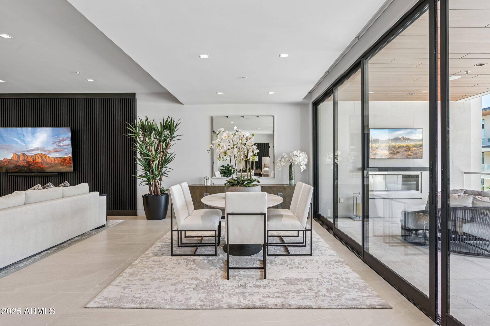 6587 N PALMERAIE Boulevard, 2020