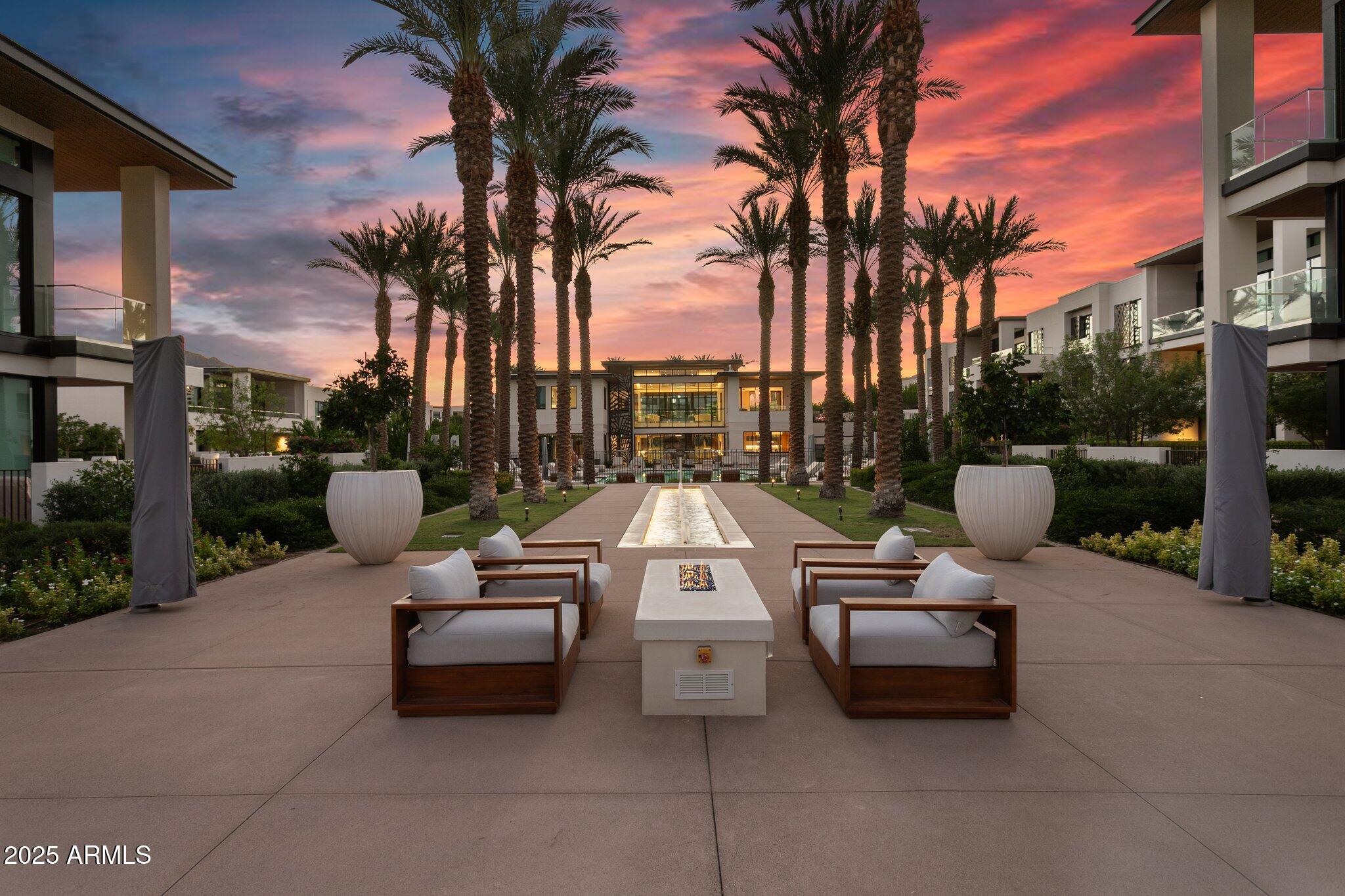 6587 N PALMERAIE Boulevard, 2020