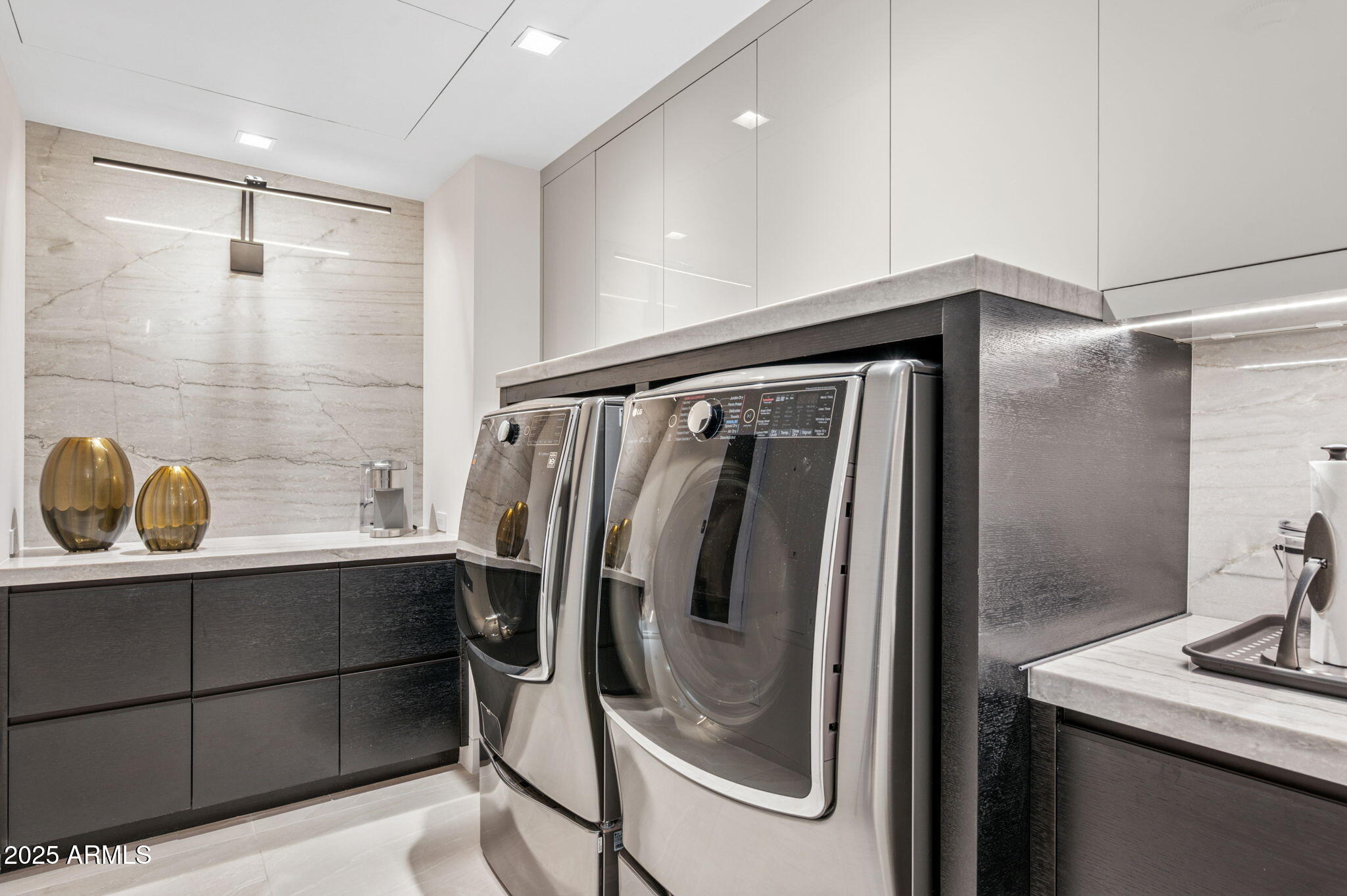 6587 N PALMERAIE Boulevard, 2020