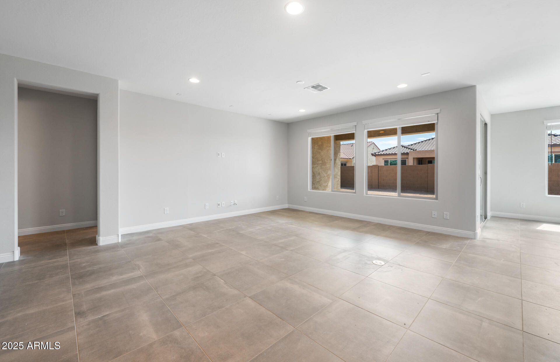 7915 W Cactus Wren Way