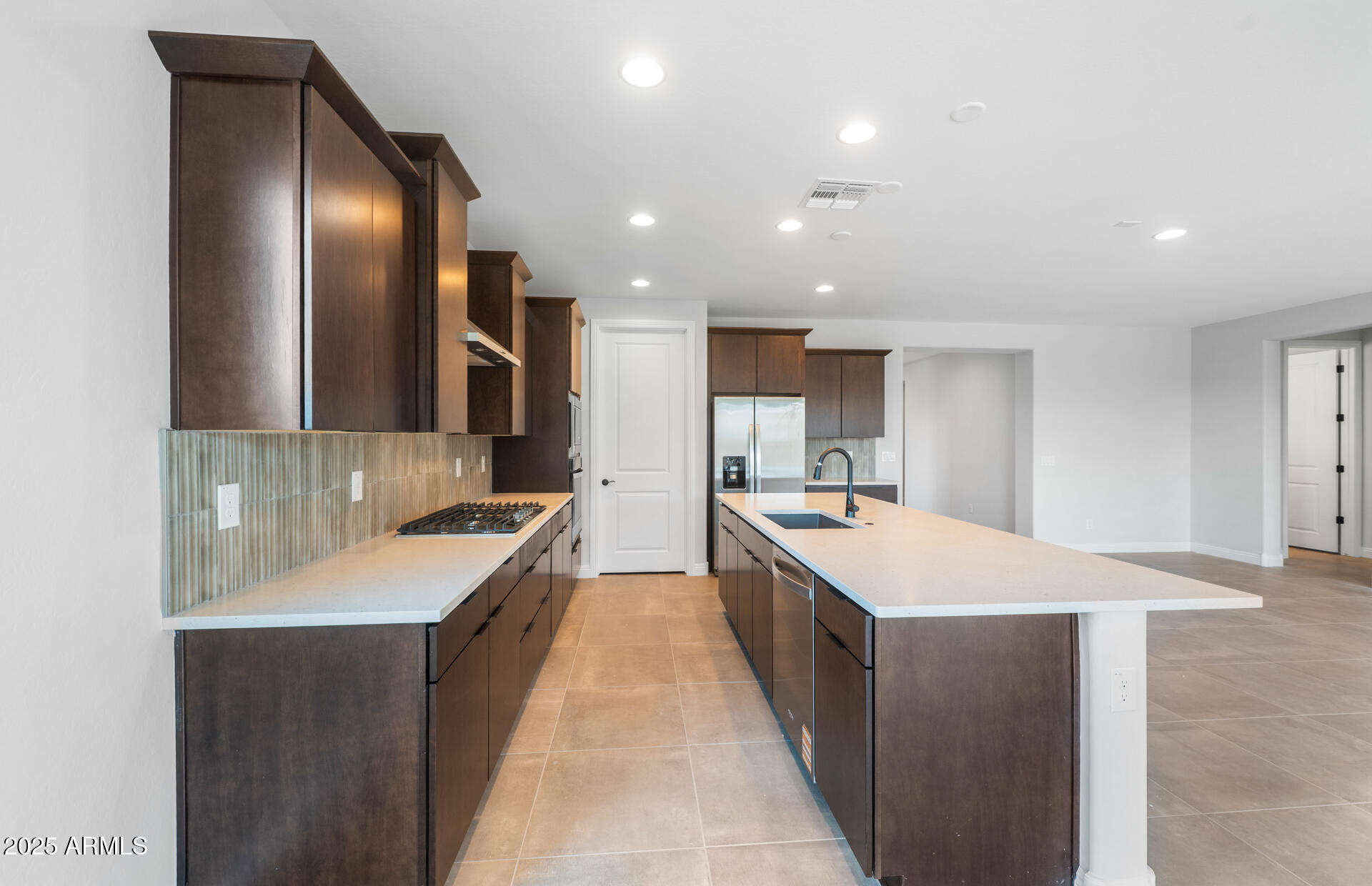 7915 W Cactus Wren Way