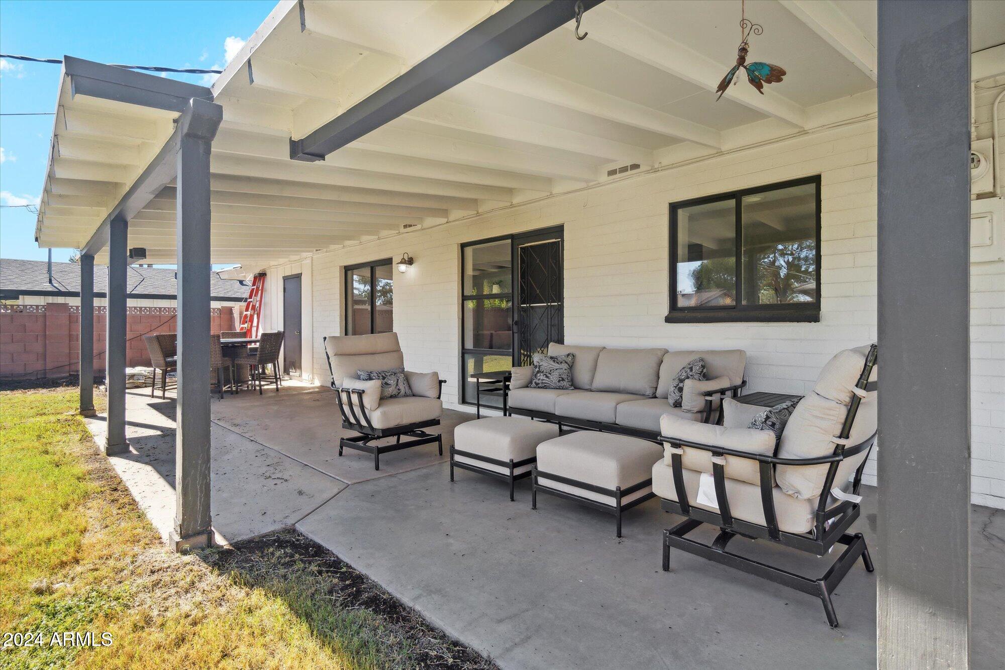 1455 E TUCKEY Lane