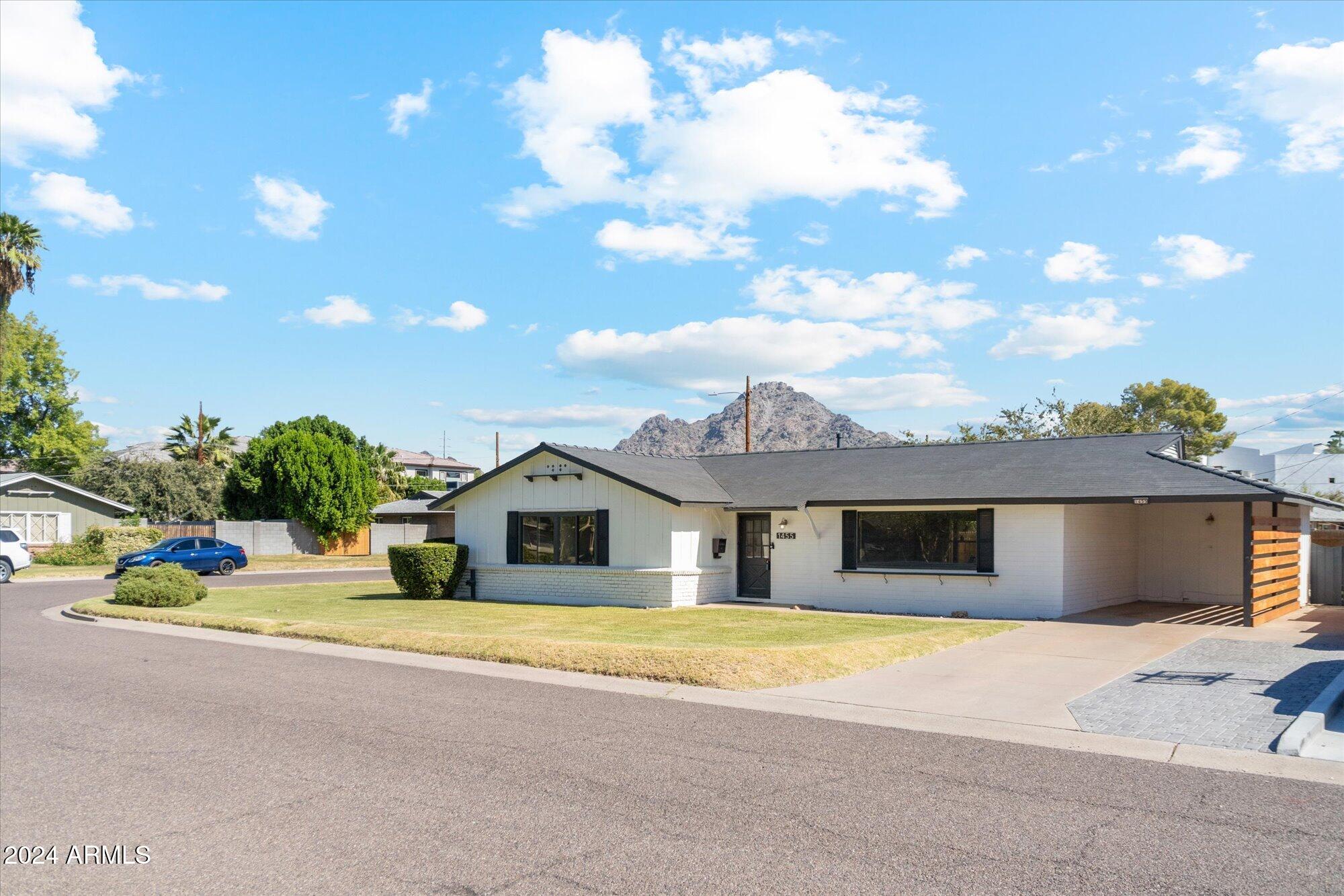 1455 E TUCKEY Lane