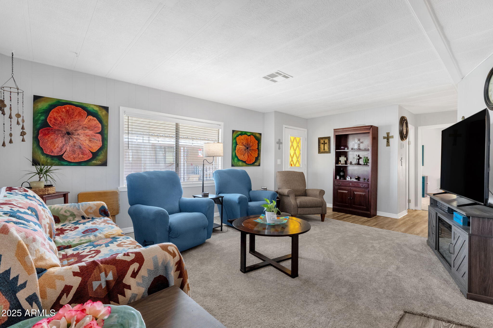 200 E Knox Road, 104