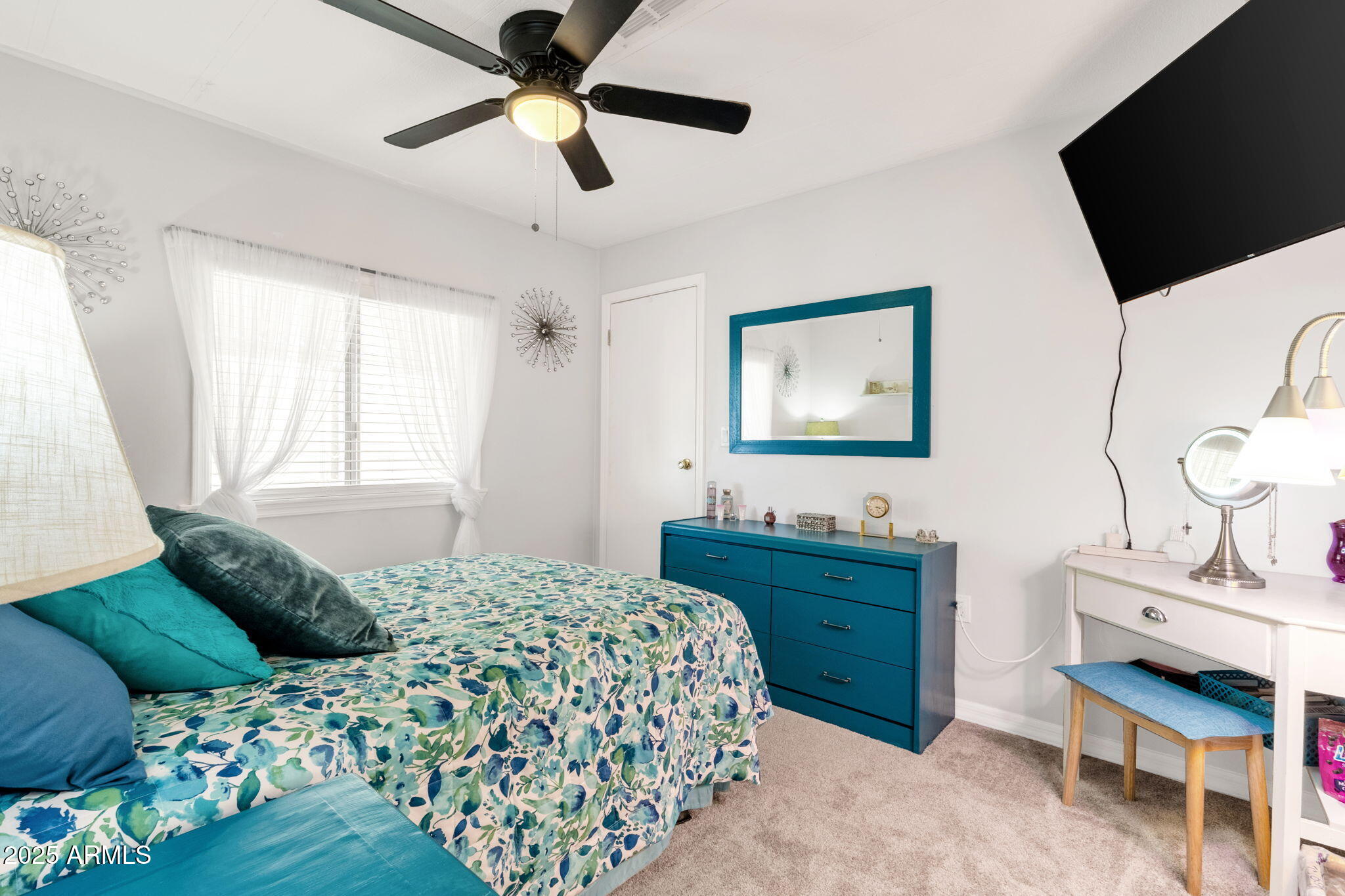 200 E Knox Road, 104